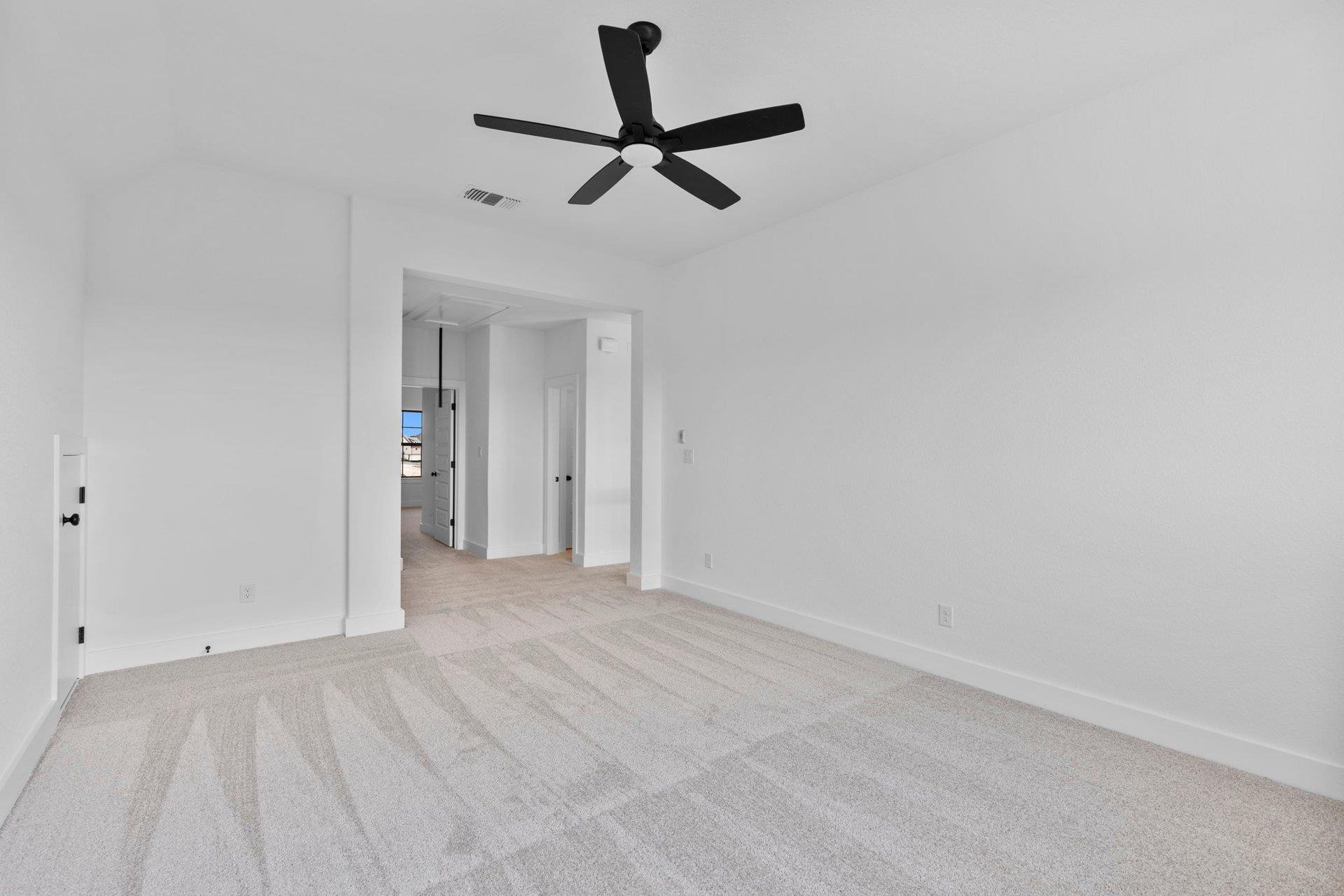 1904 Crimson Sunset Dr, Georgetown, TX 78628