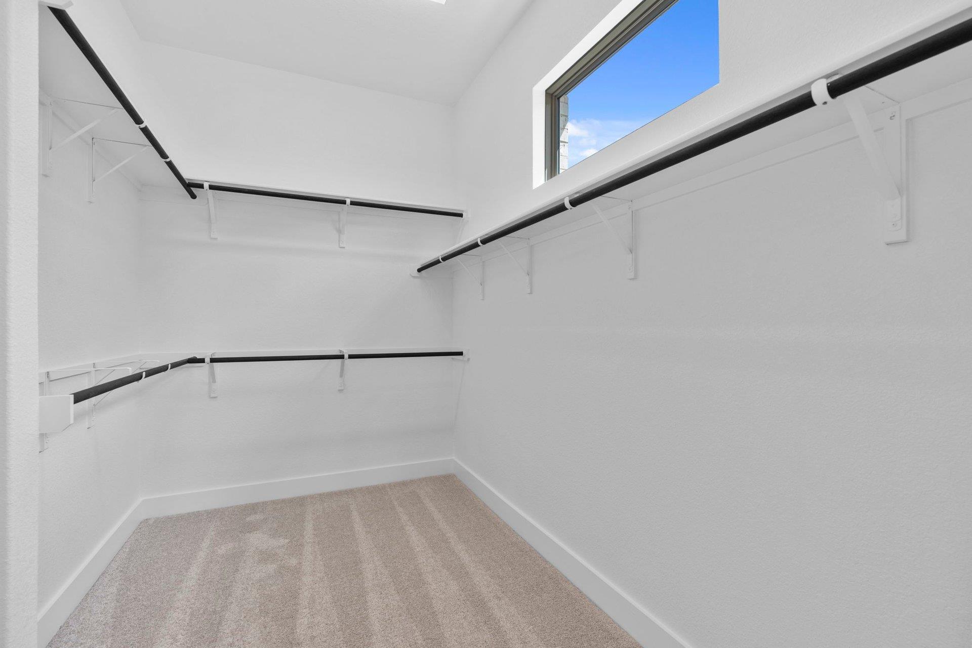 1904 Crimson Sunset Dr, Georgetown, TX 78628