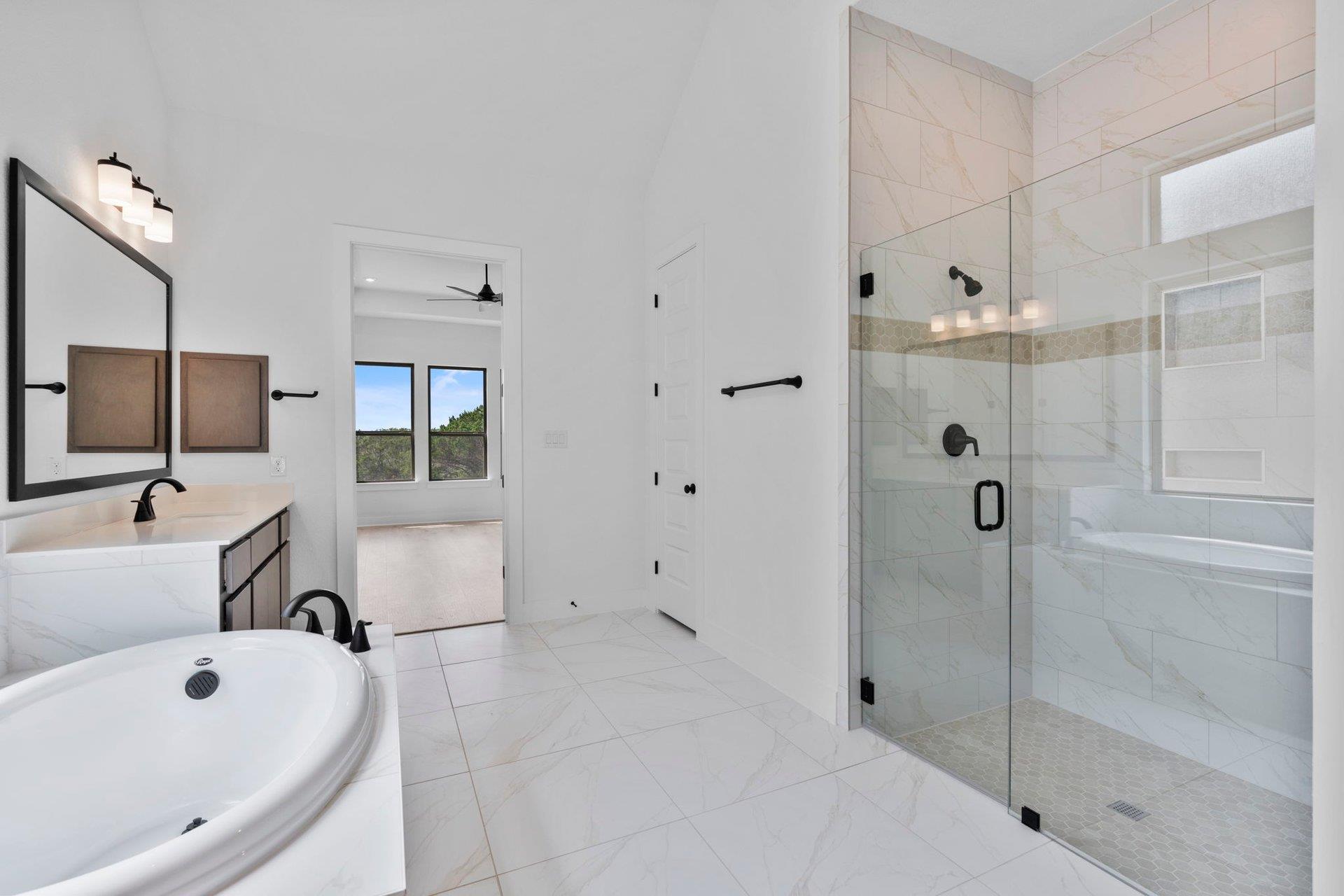 1904 Crimson Sunset Dr, Georgetown, TX 78628