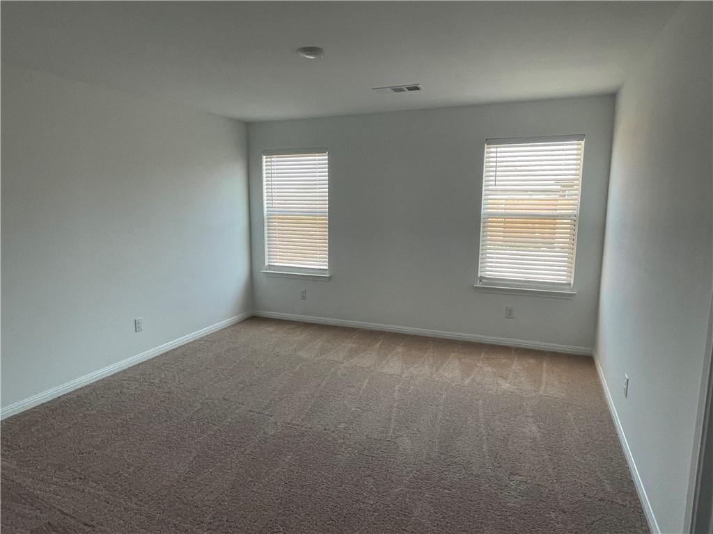 120 Fairfax Ln, Jarrell, TX 76537