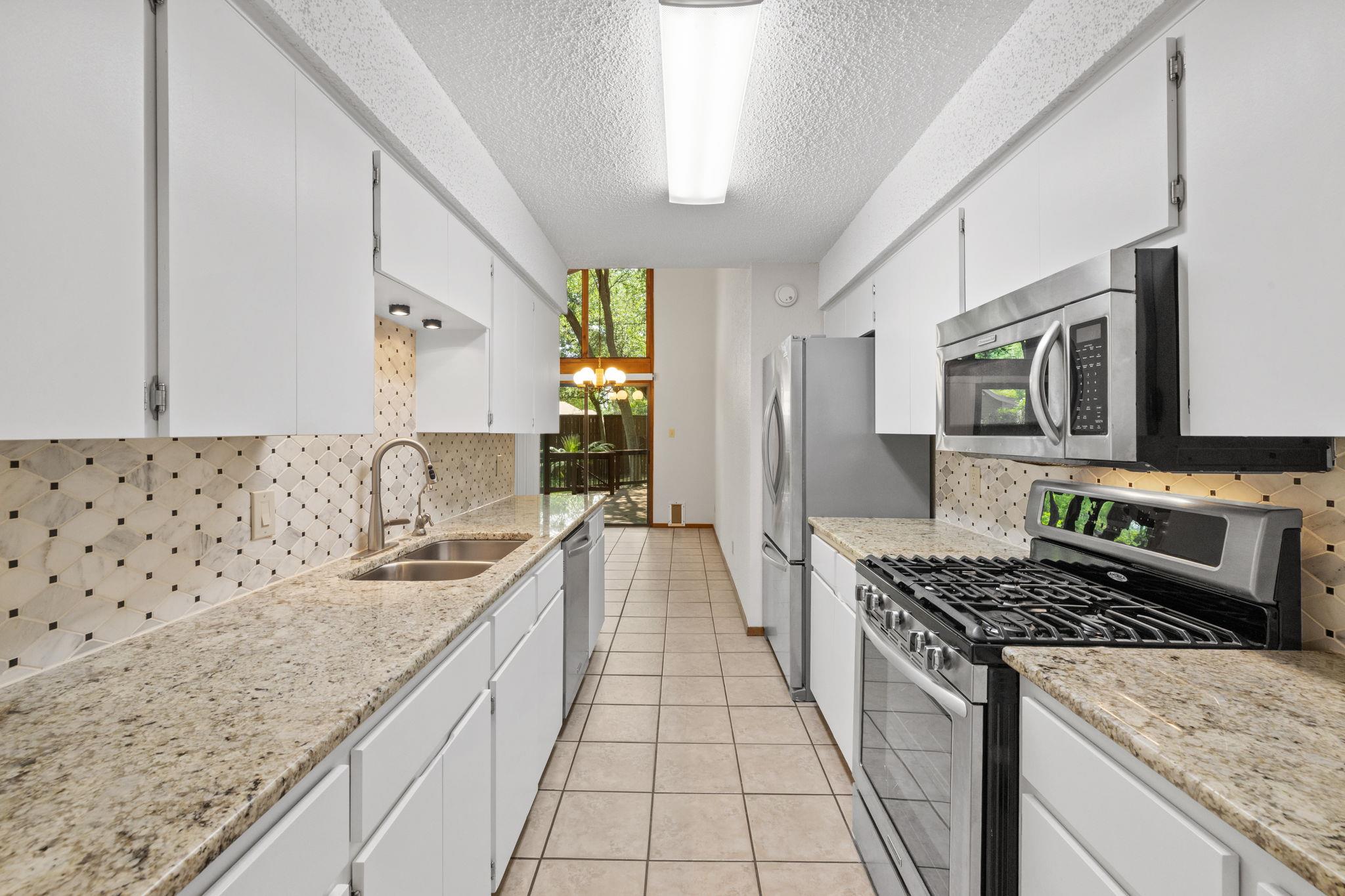 2309 Westoak Dr, Austin, TX 78704