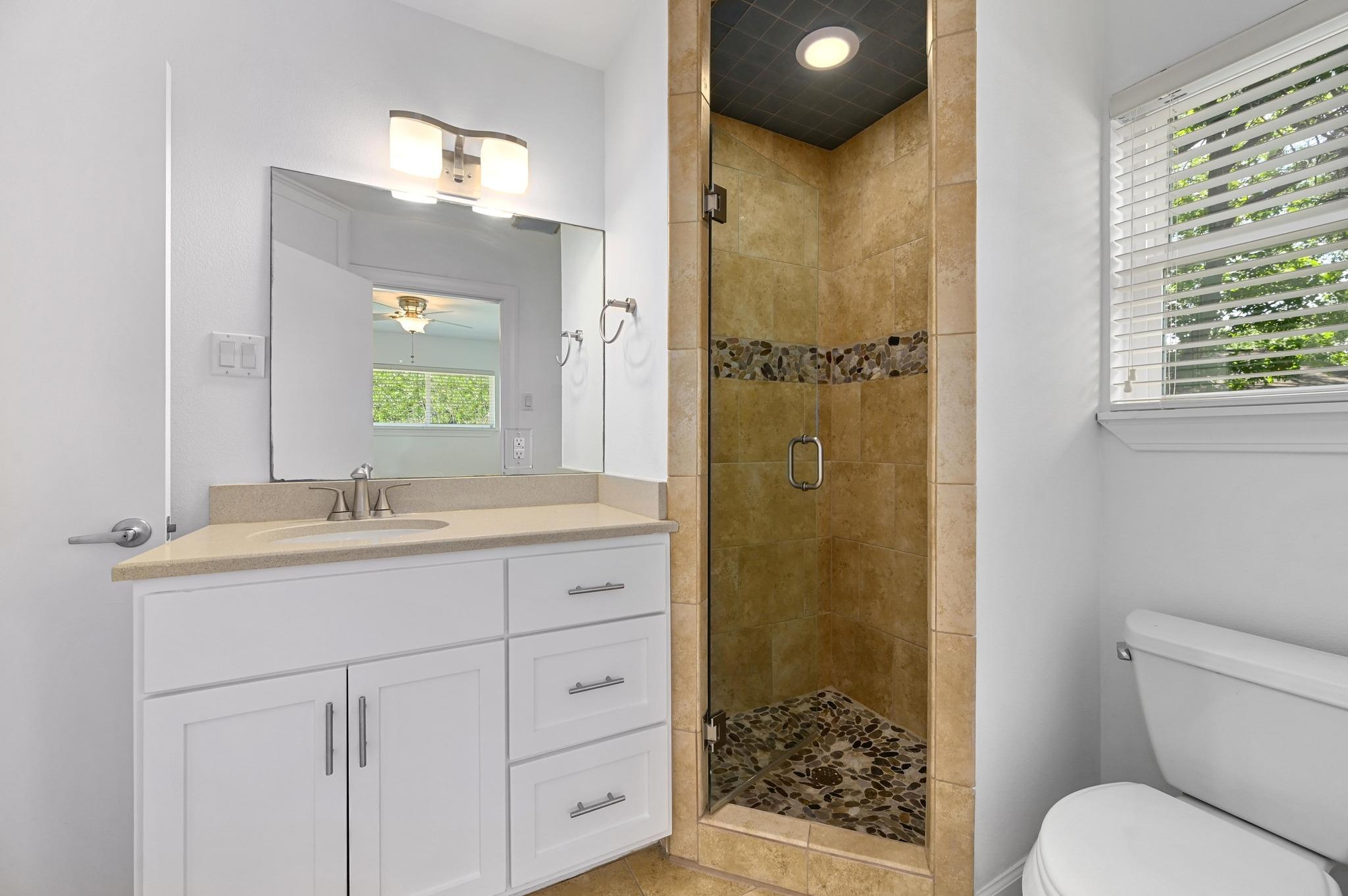 1802 Corona Dr, Austin, TX 78723