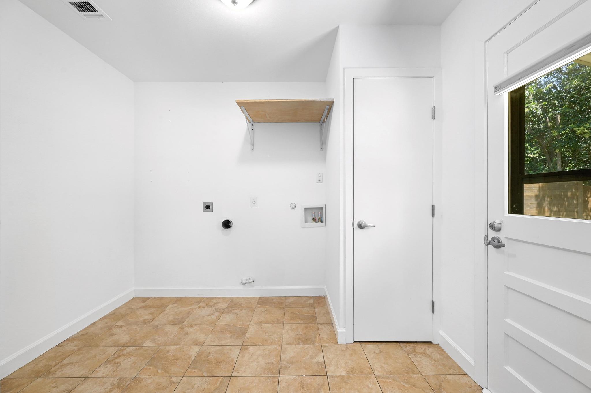 1802 Corona Dr, Austin, TX 78723