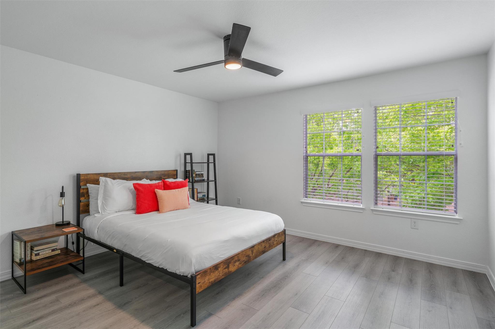 1509 Strickland Dr, Austin, TX 78748