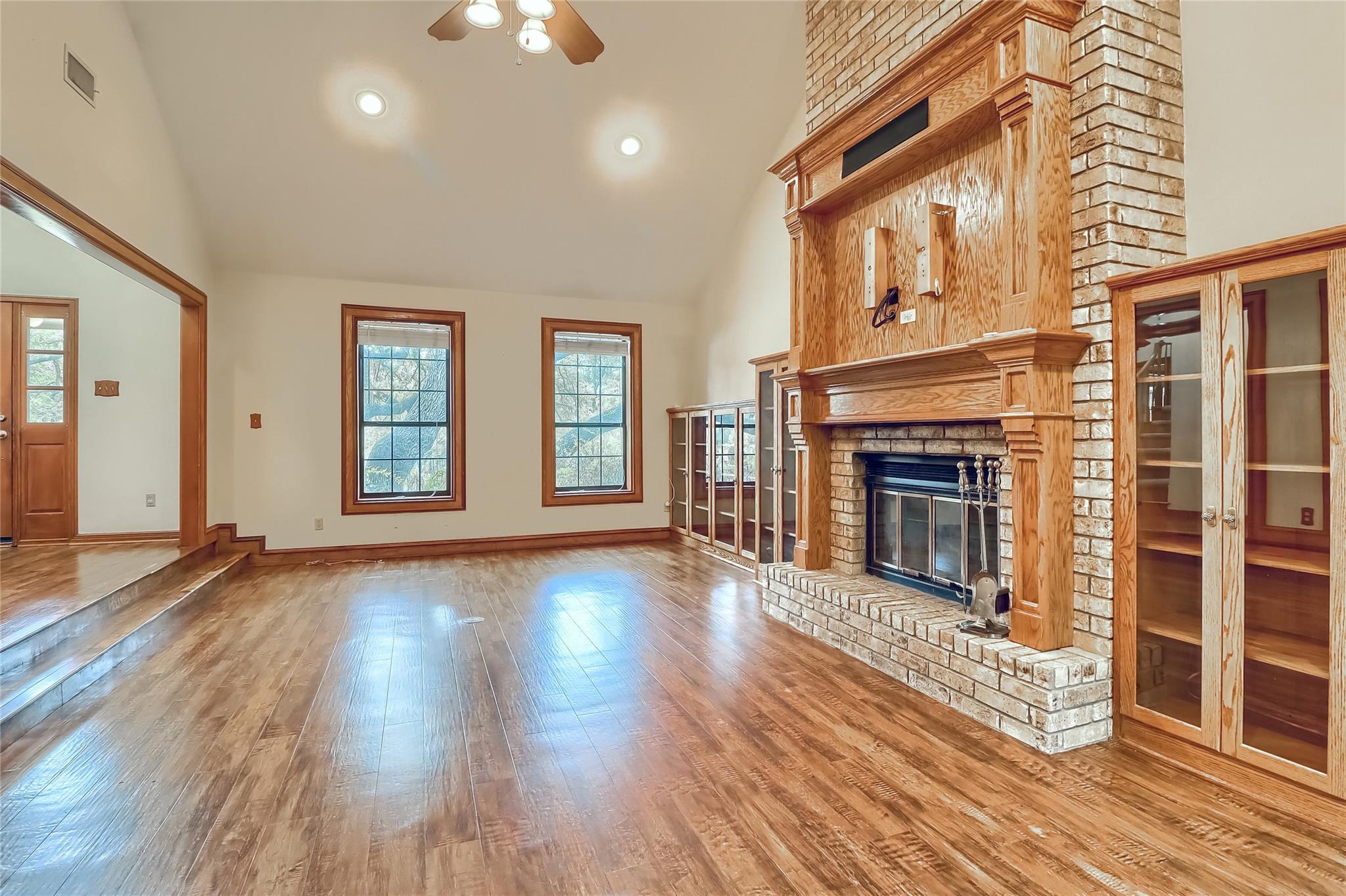 213 Hurst Creek Rd, Lakeway, TX 78734