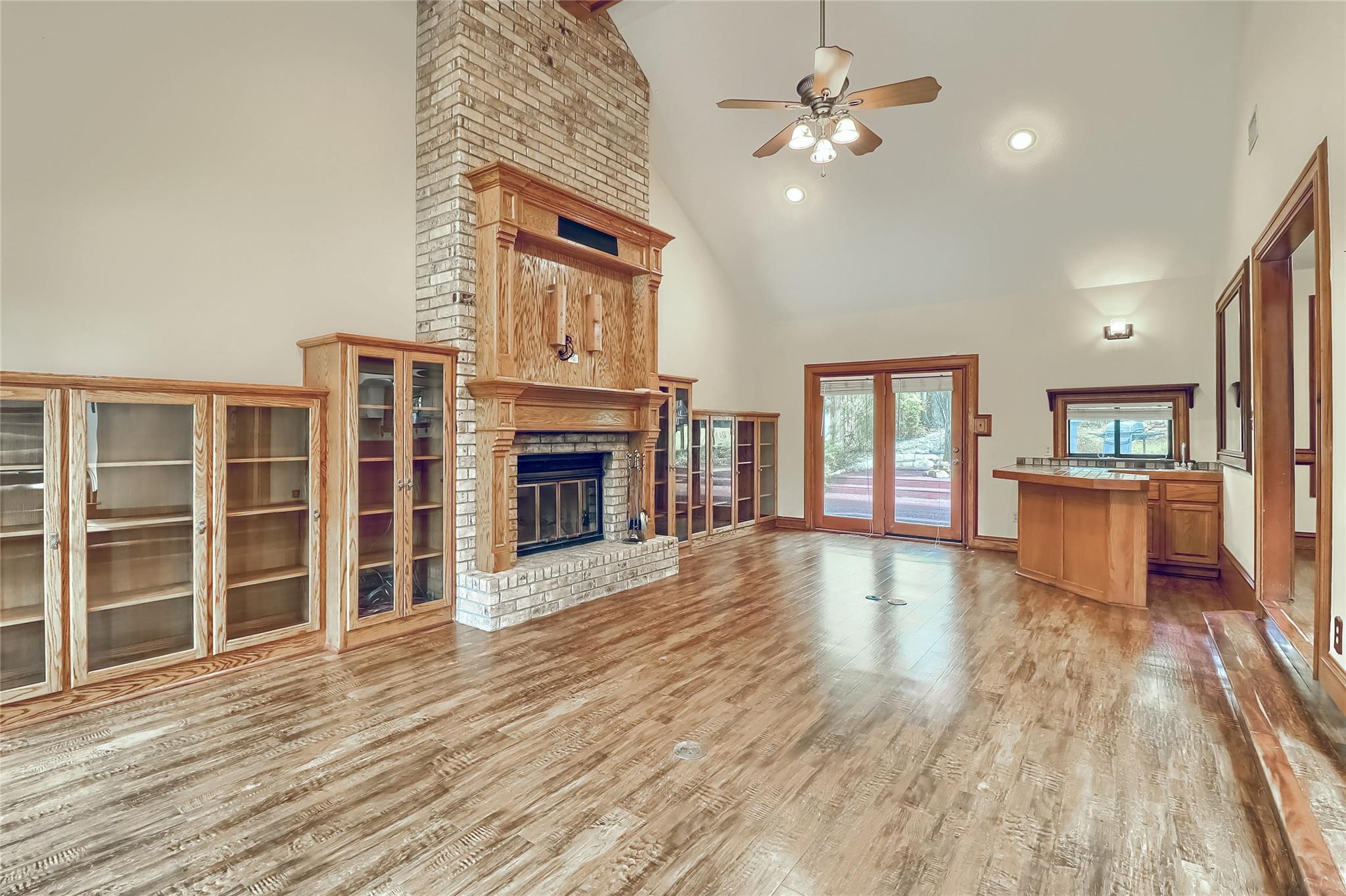 213 Hurst Creek Rd, Lakeway, TX 78734