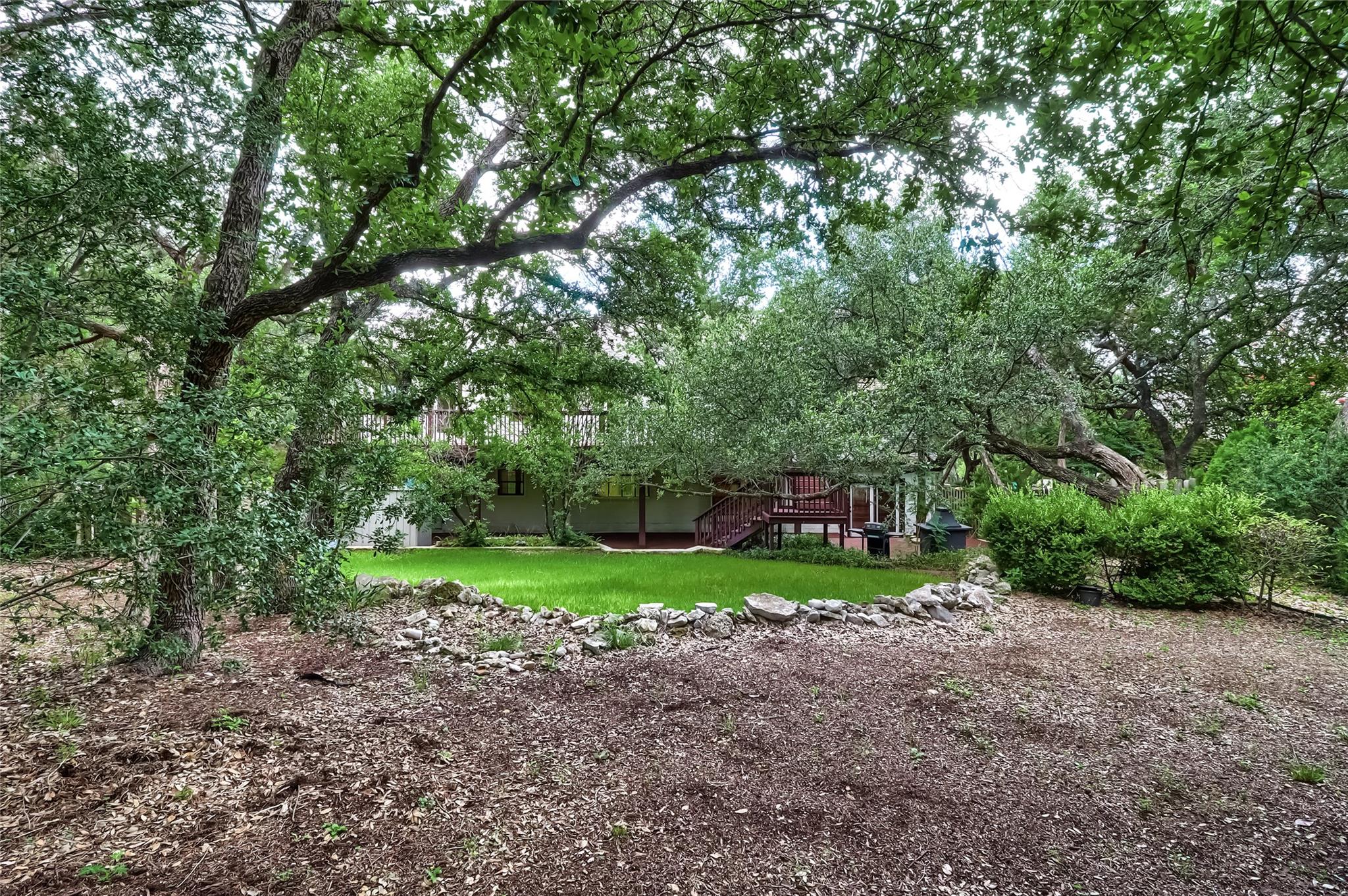 213 Hurst Creek Rd, Lakeway, TX 78734