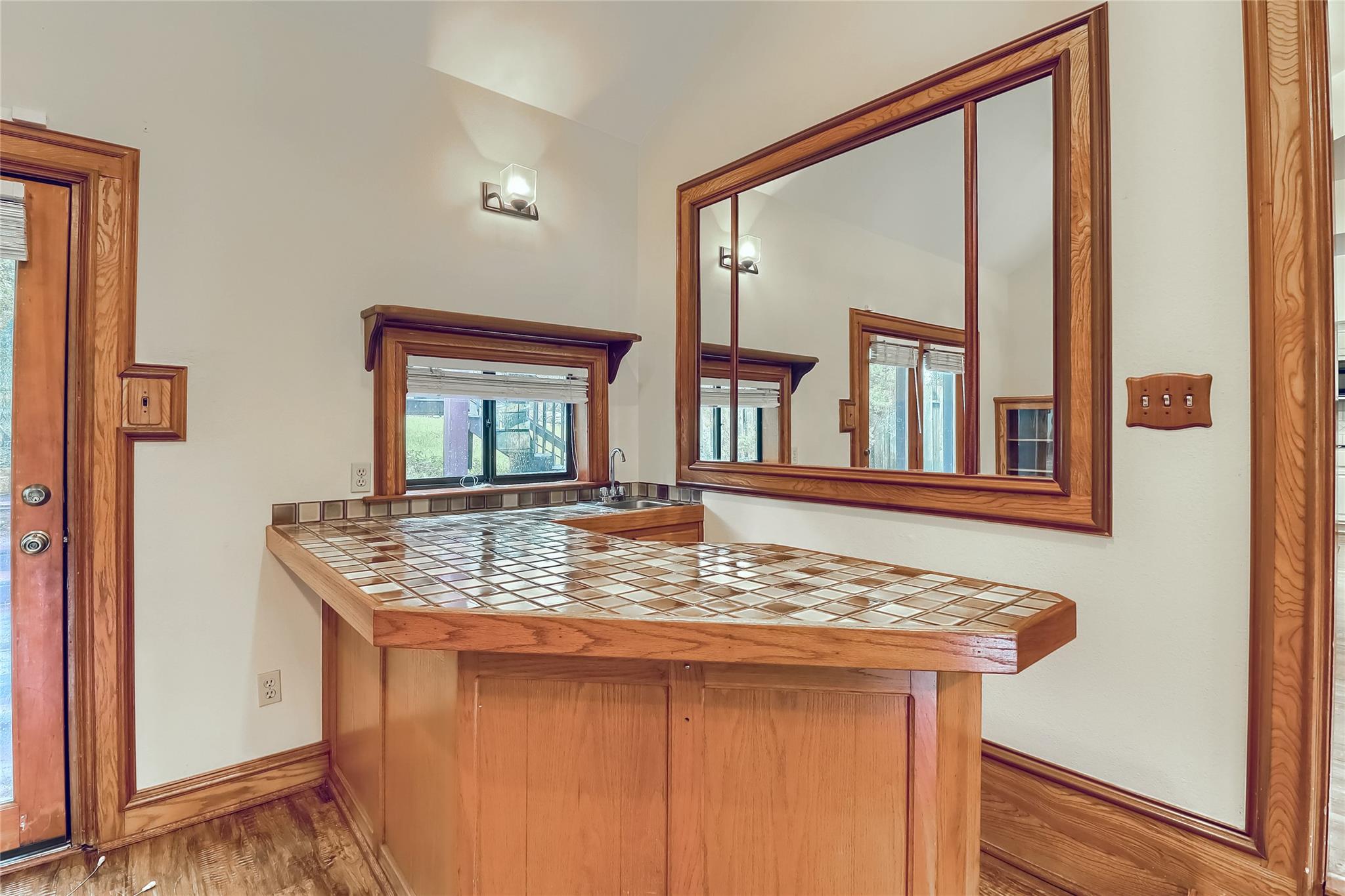 213 Hurst Creek Rd, Lakeway, TX 78734
