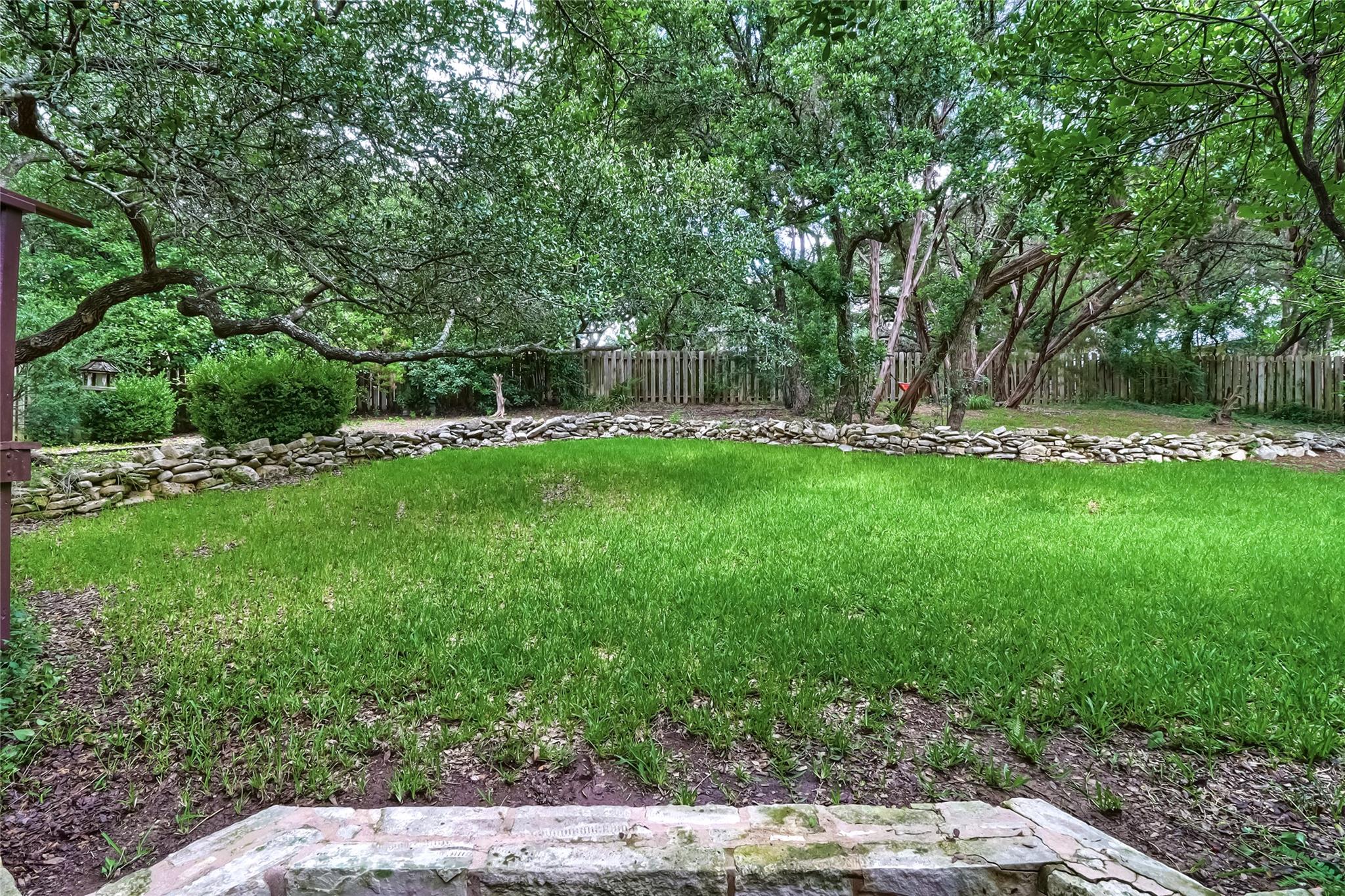 213 Hurst Creek Rd, Lakeway, TX 78734