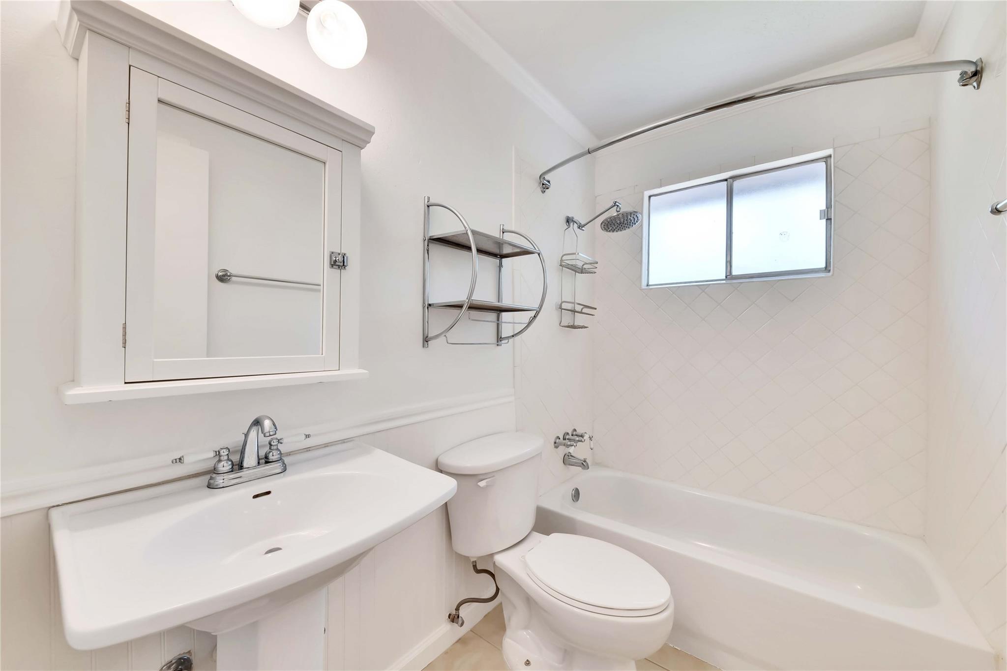 9731 Meadowheath Dr, Austin, TX 78729