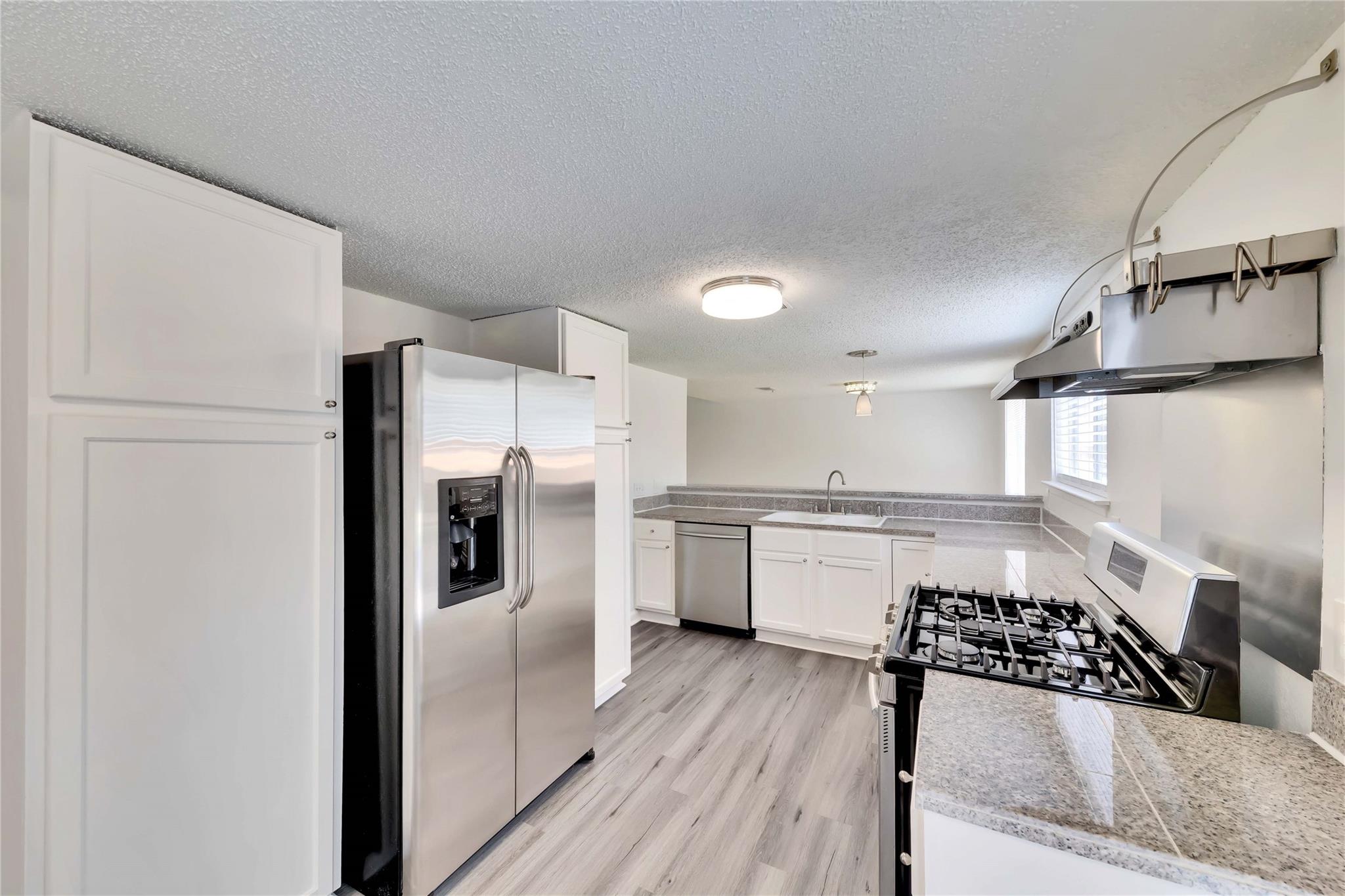 9731 Meadowheath Dr, Austin, TX 78729