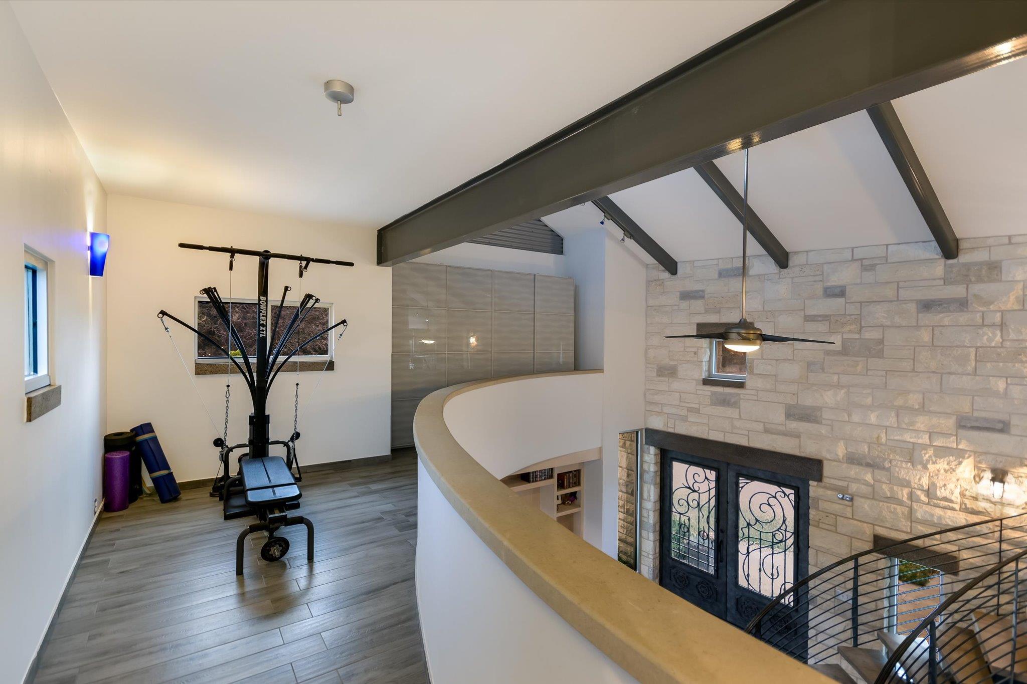 8207 Moon Rise Trl, Jonestown, TX 78645