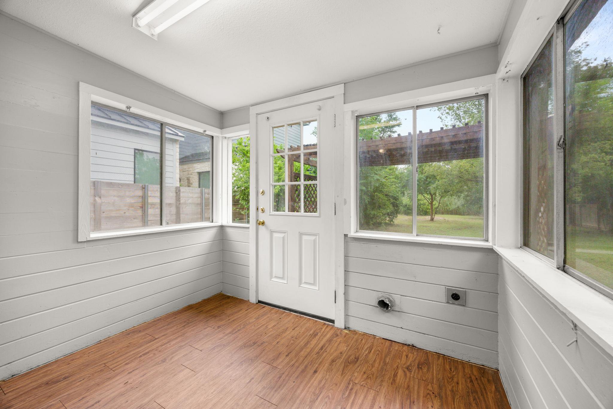 5513 Jim Hogg Ave, Austin, TX 78756