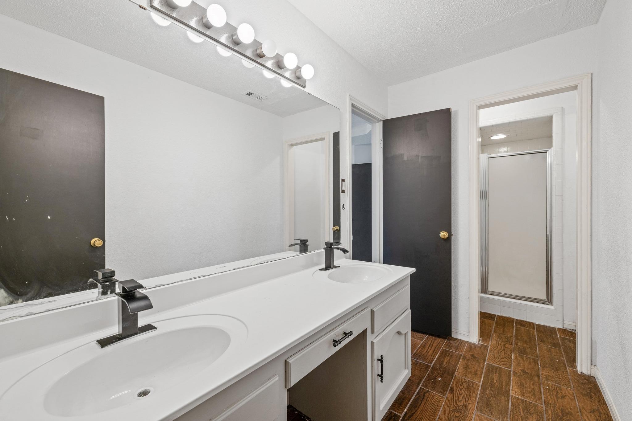 1008 Wood Shadows Dr, Harker Heights, TX 76548