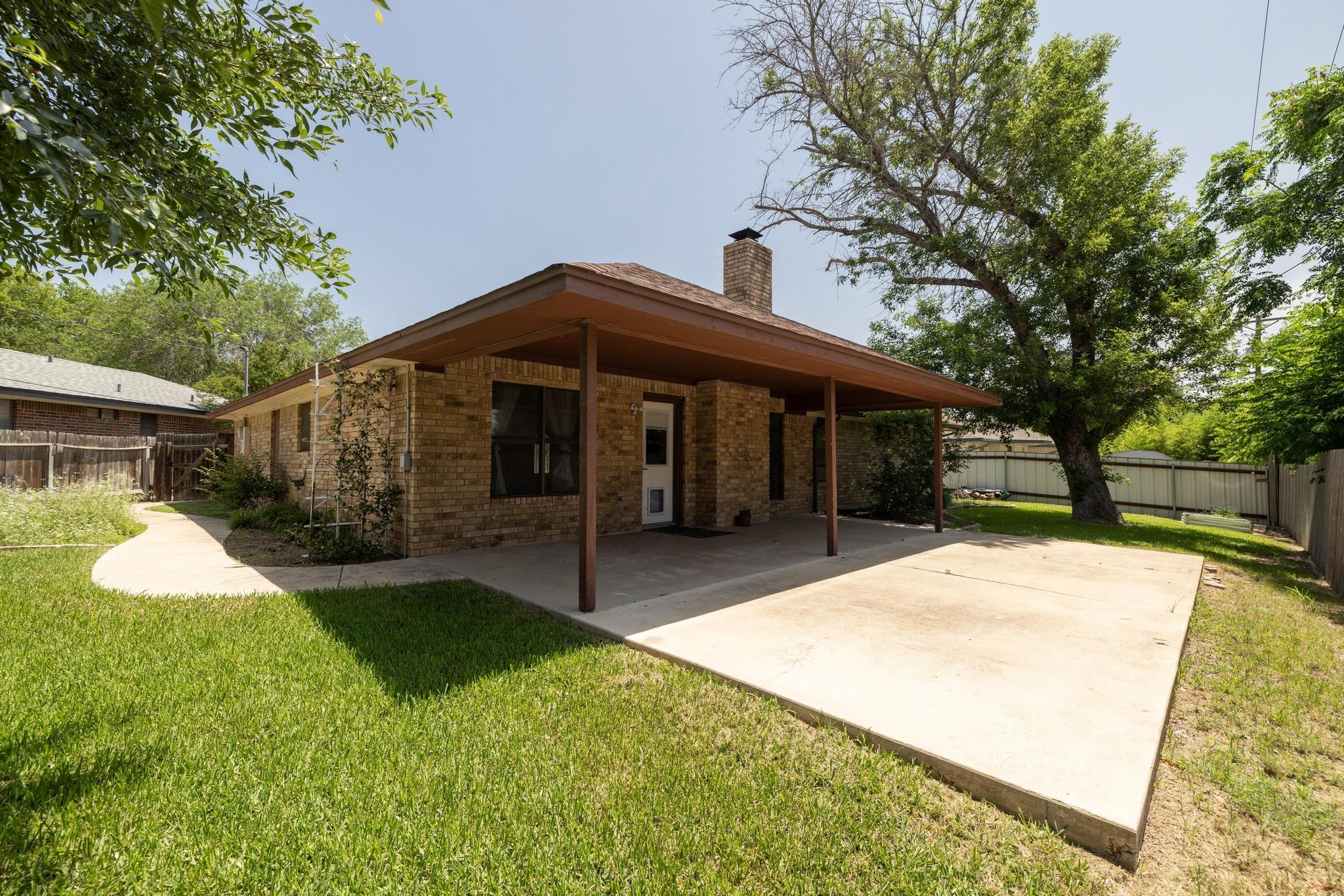 1008 Wood Shadows Dr, Harker Heights, TX 76548