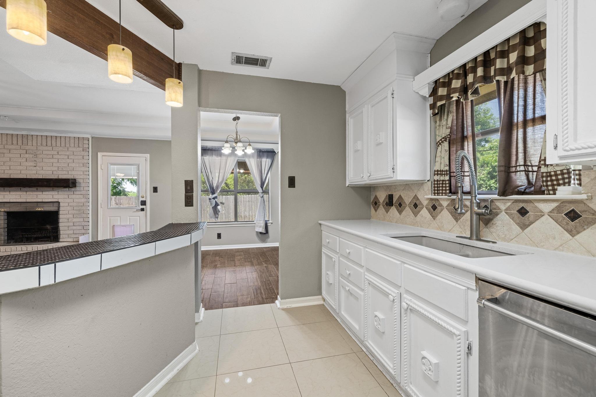 1008 Wood Shadows Dr, Harker Heights, TX 76548