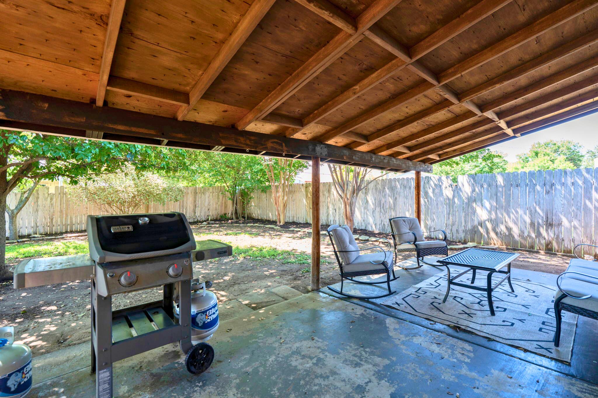 907 Cactus Dr, Round Rock, TX 78681