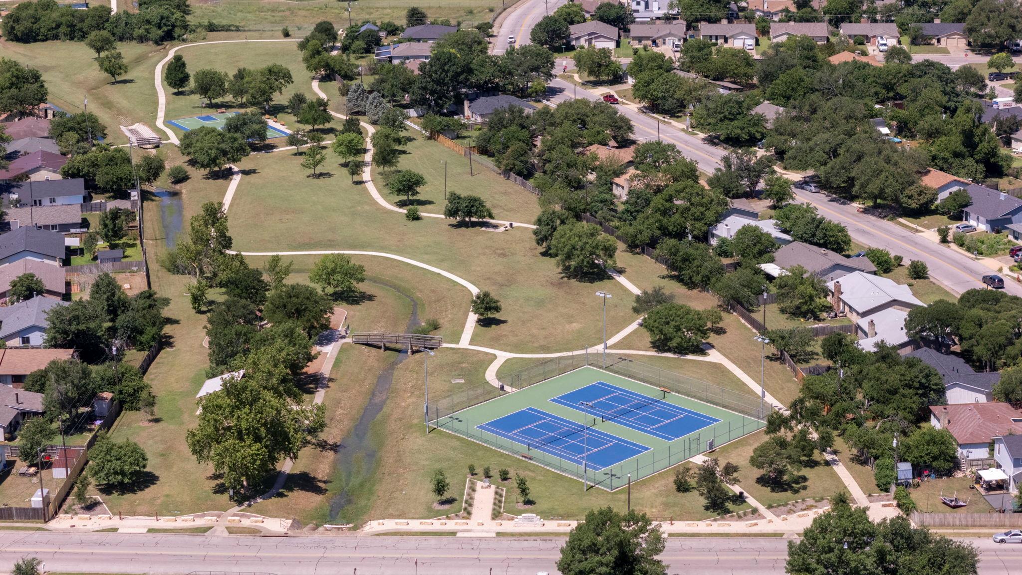907 Cactus Dr, Round Rock, TX 78681