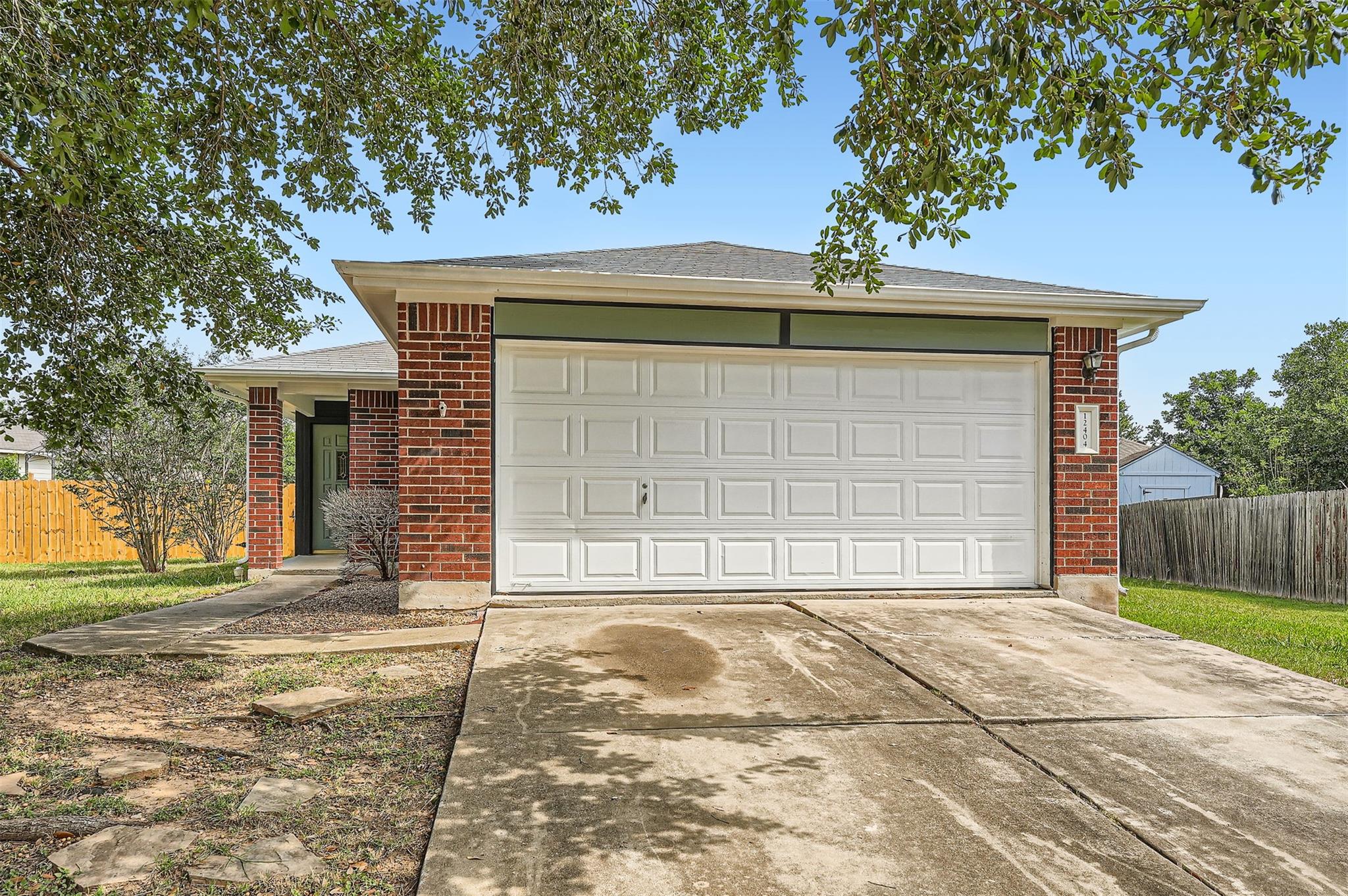 12404 Campana Dr, Del Valle, TX 78617