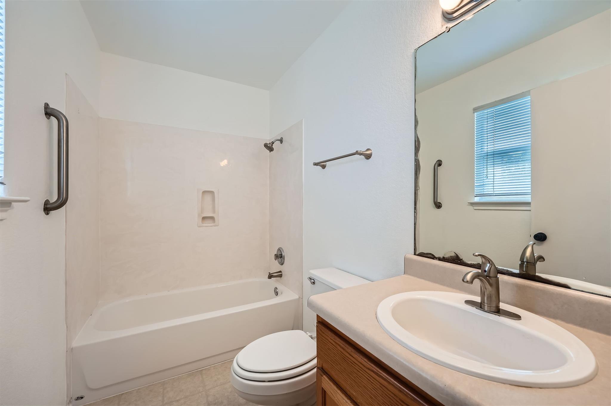 12404 Campana Dr, Del Valle, TX 78617