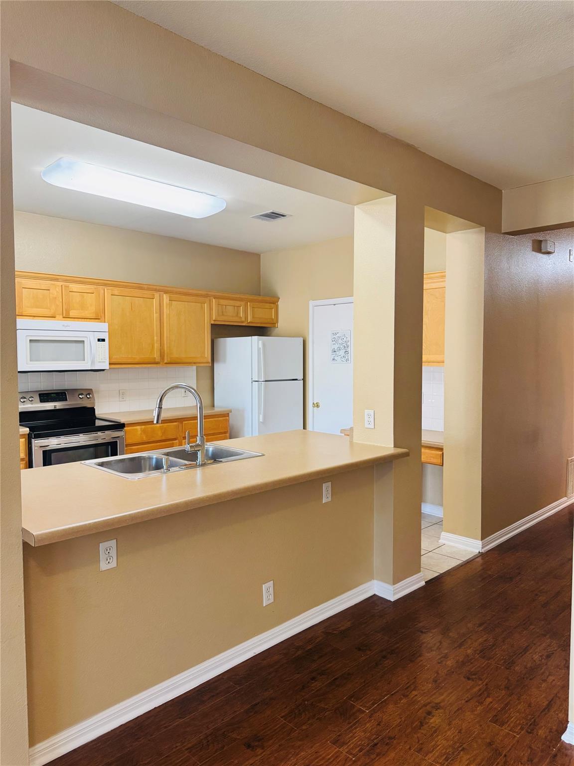 8217 Menlo Park Pl, Round Rock, TX 78681