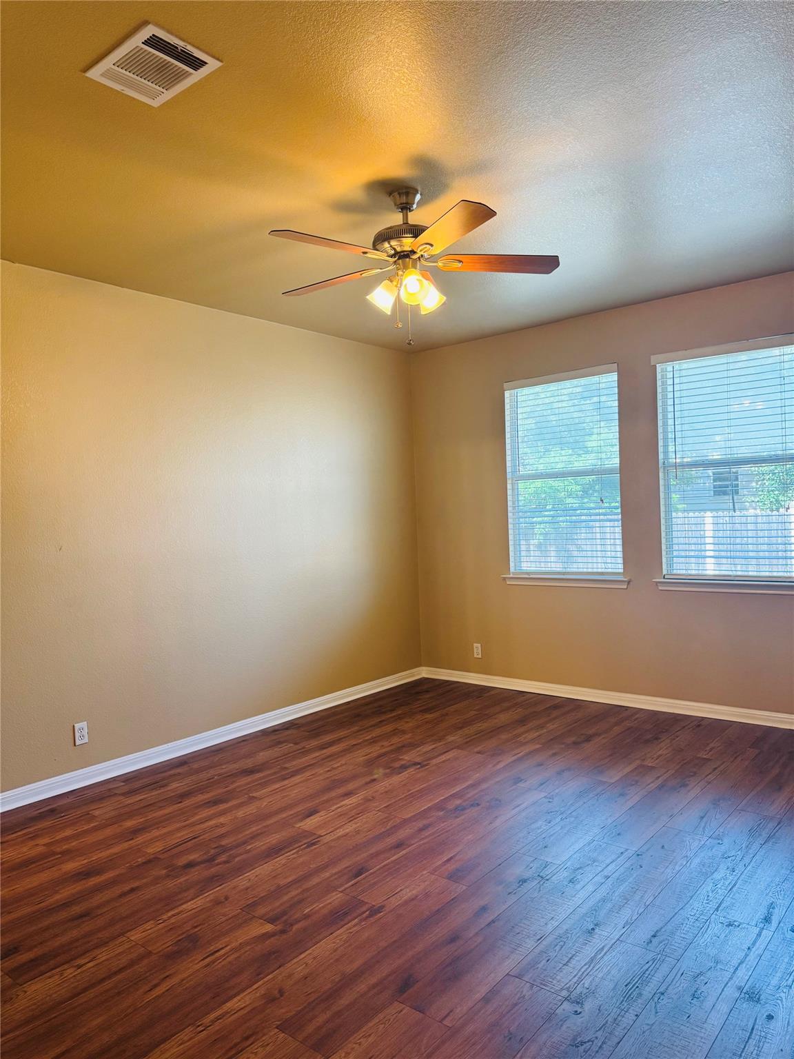 8217 Menlo Park Pl, Round Rock, TX 78681