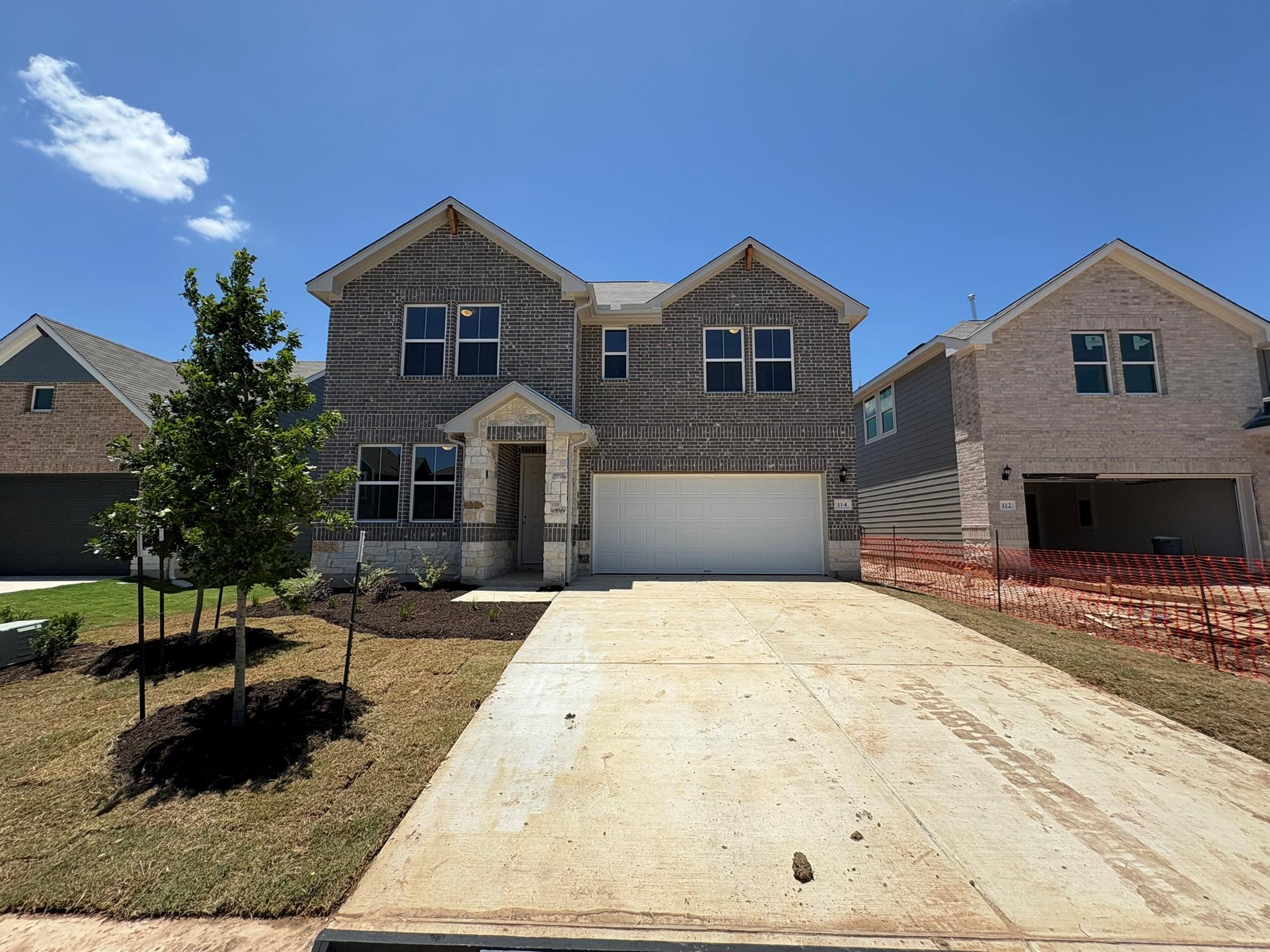 114 Prairie Falls Dr, Hutto, TX 78634