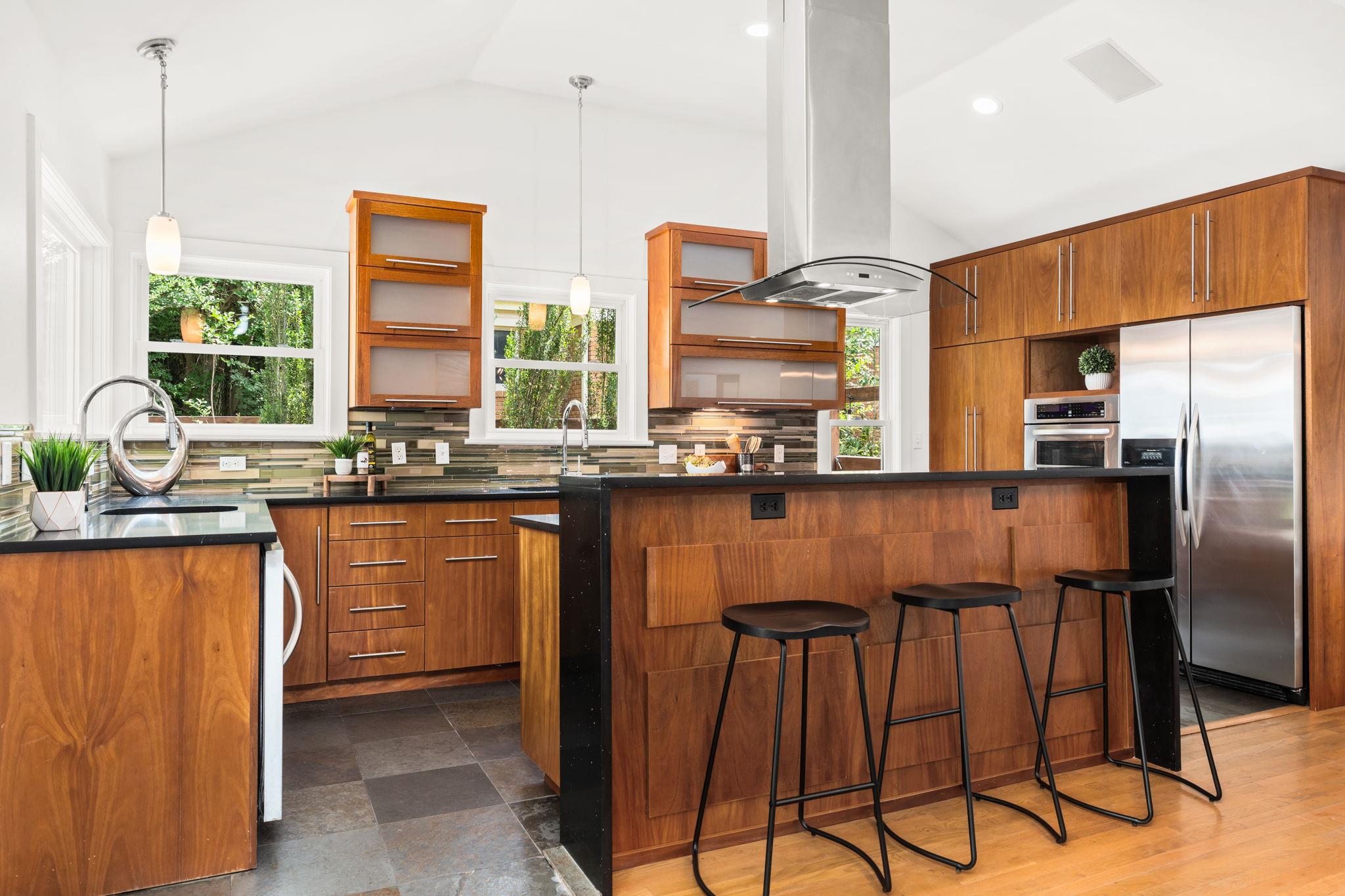 2004 Bremen St, Austin, TX 78703