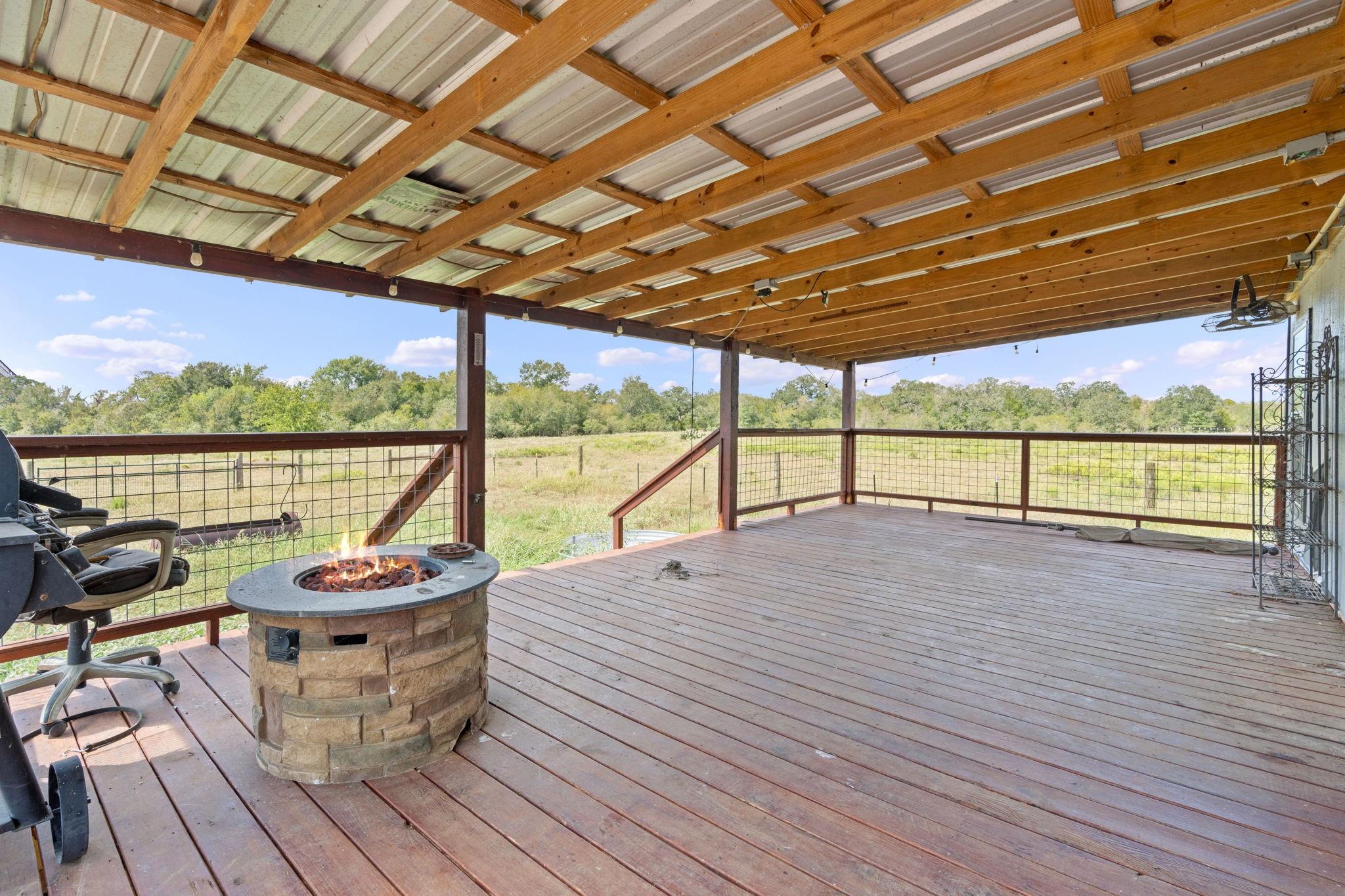 Lot 9 Sparta Field Rd, Waelder, TX 78959