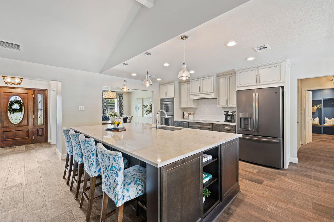 3701 Arrowhead Cir, Round Rock, TX 78681