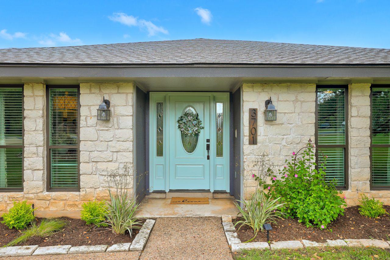 3701 Arrowhead Cir, Round Rock, TX 78681
