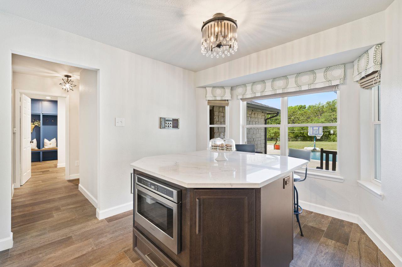 3701 Arrowhead Cir, Round Rock, TX 78681