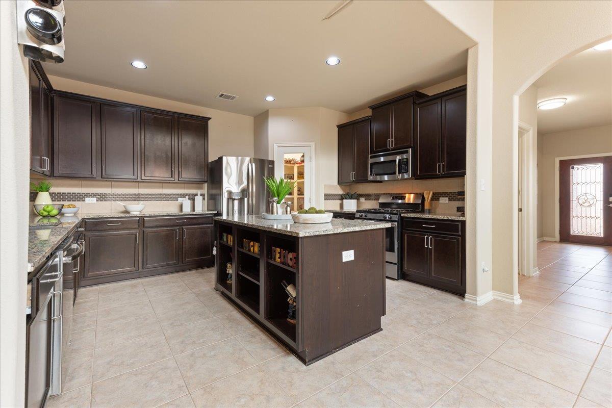1366 Red Stag Pl, Round Rock, TX 78665