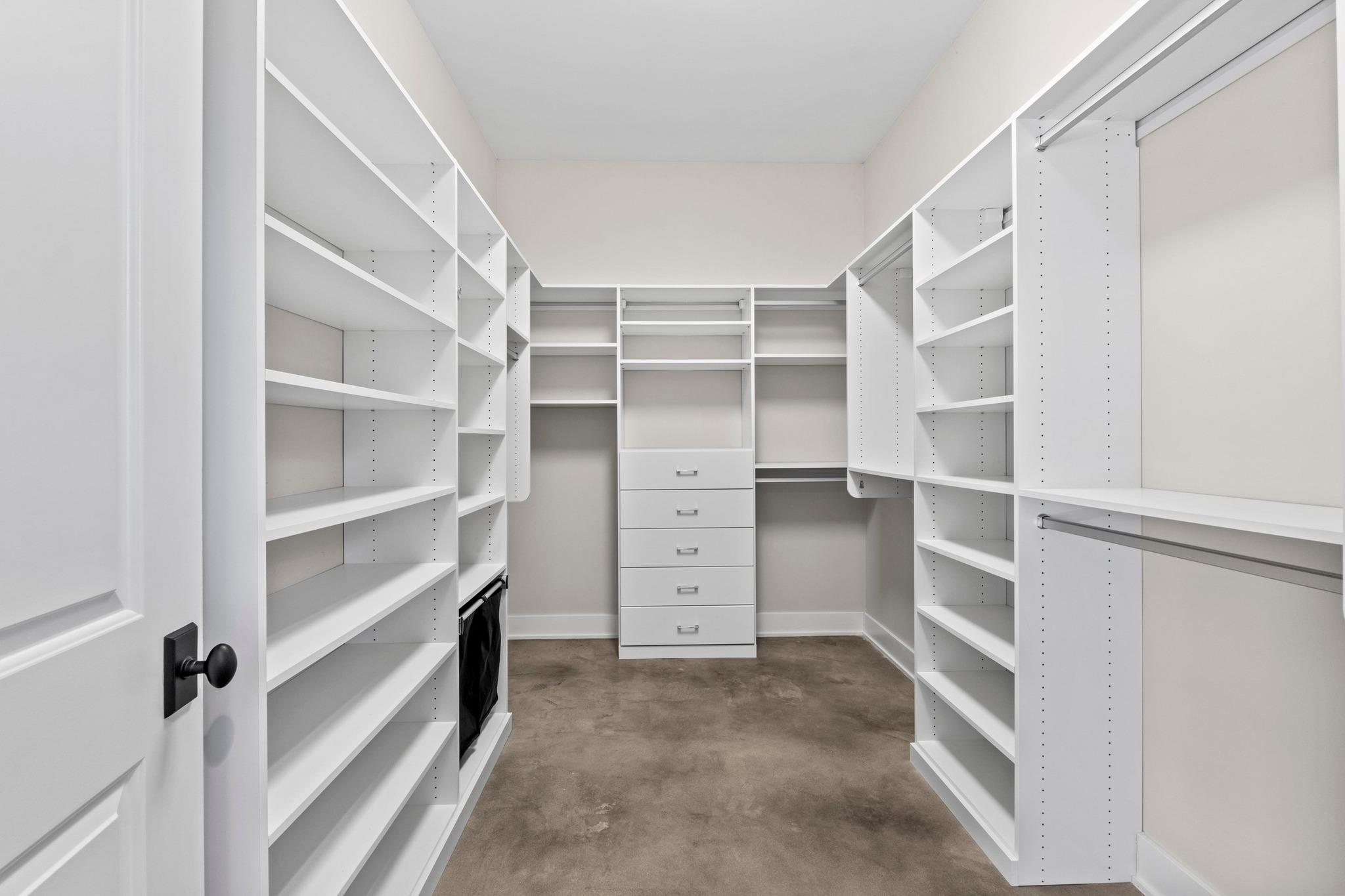 1812 Aggie Ln, Austin, TX 78757