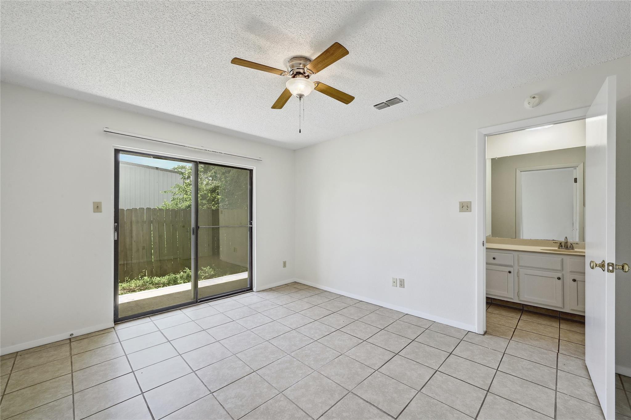 4307 S 1st St # 104, Austin, TX 78745
