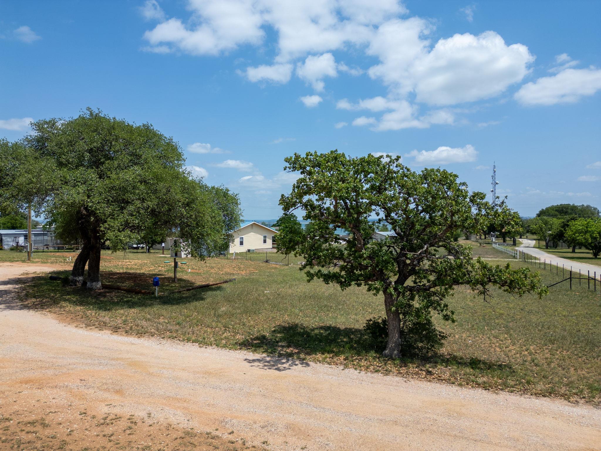 128 Golden Harvest Dr, Buchanan Dam, TX 78609