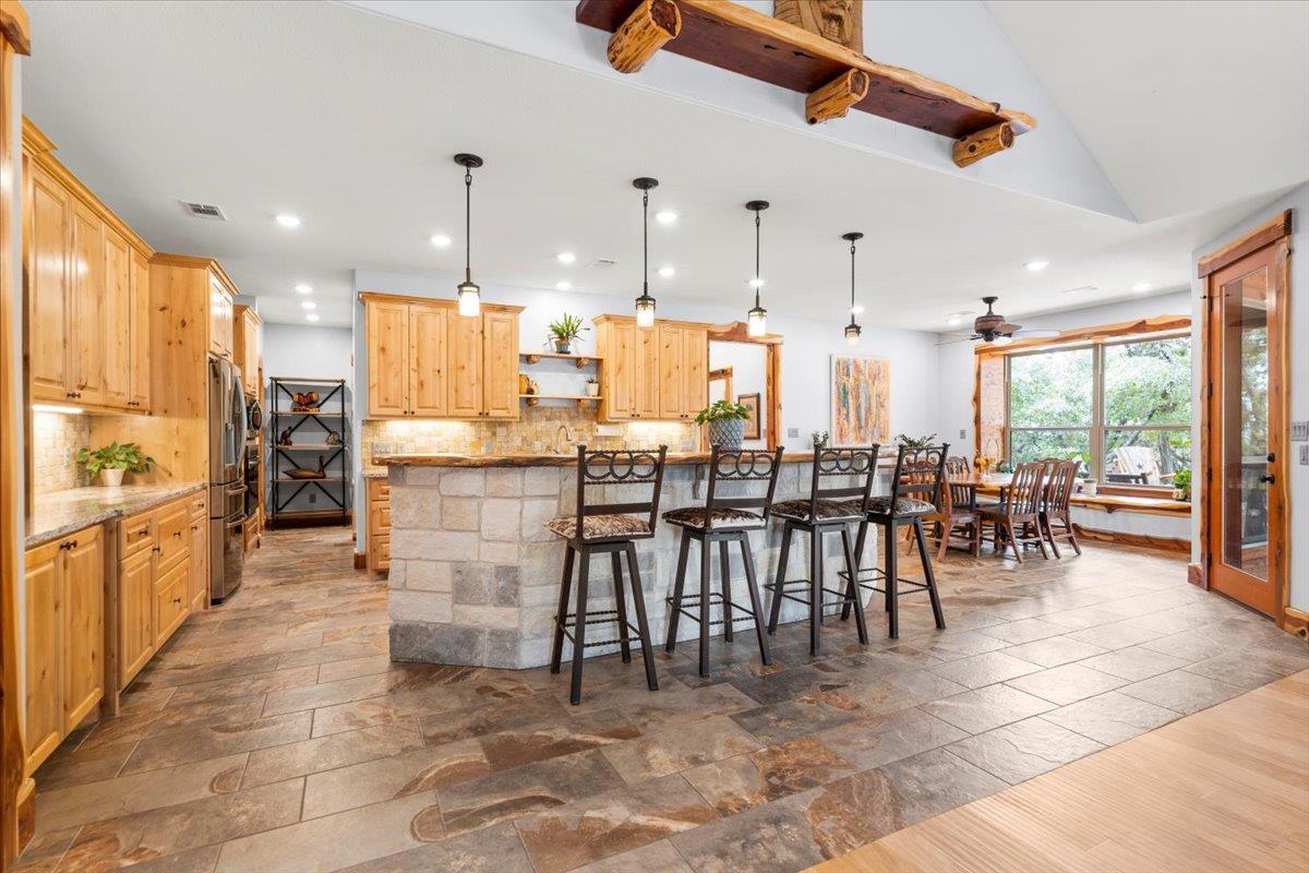 296 & 300 Ivy Dr, Liberty Hill, TX 78642