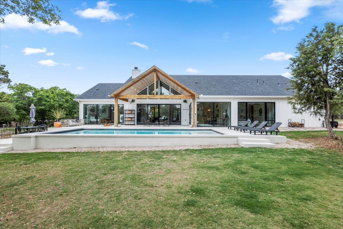 296 & 300 Ivy Dr, Liberty Hill, TX 78642