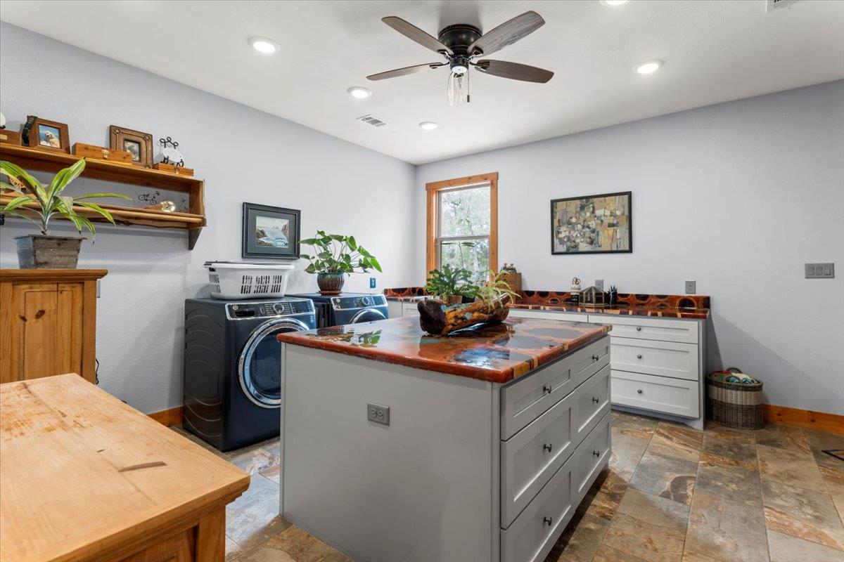 296 & 300 Ivy Dr, Liberty Hill, TX 78642