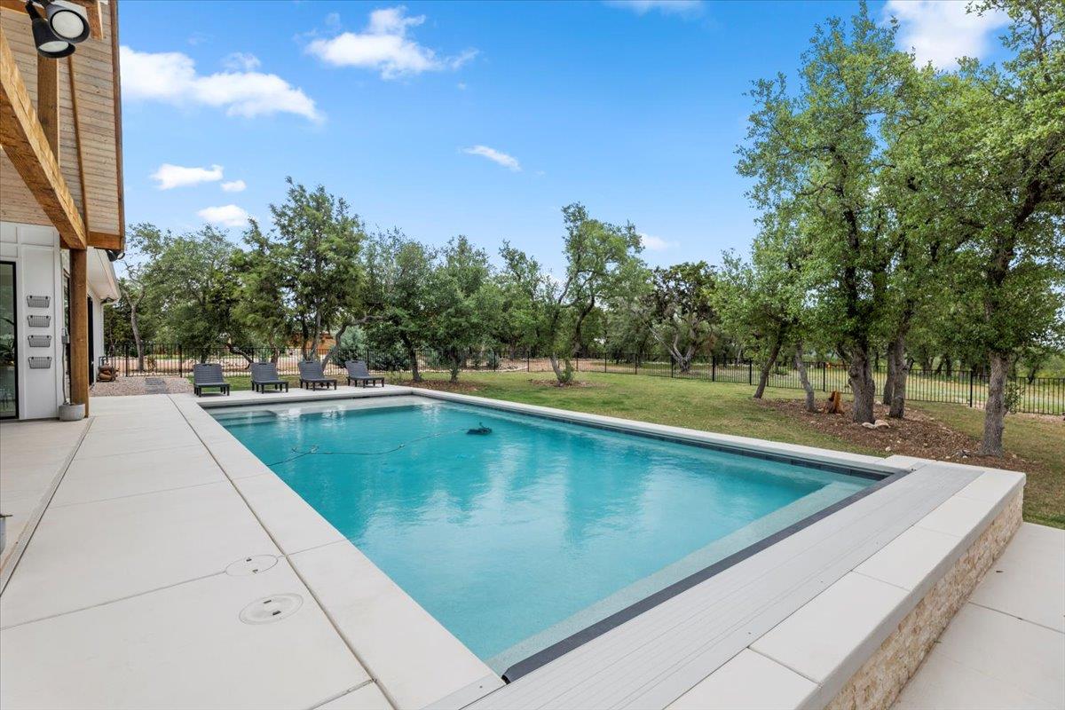 296 & 300 Ivy Dr, Liberty Hill, TX 78642
