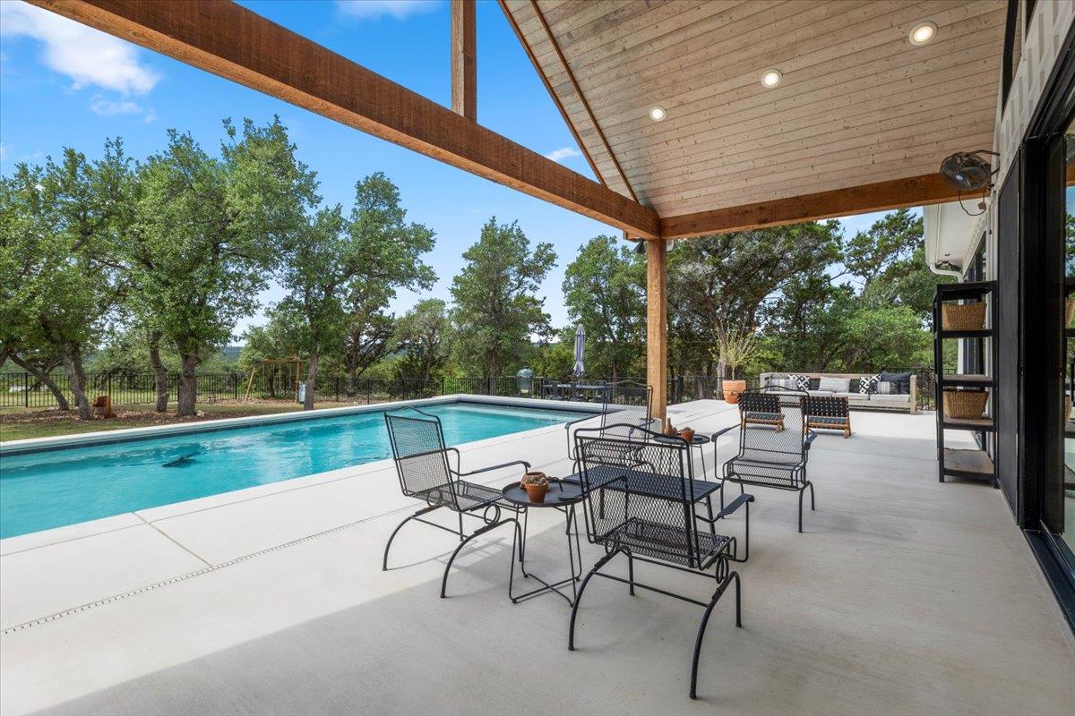 296 & 300 Ivy Dr, Liberty Hill, TX 78642