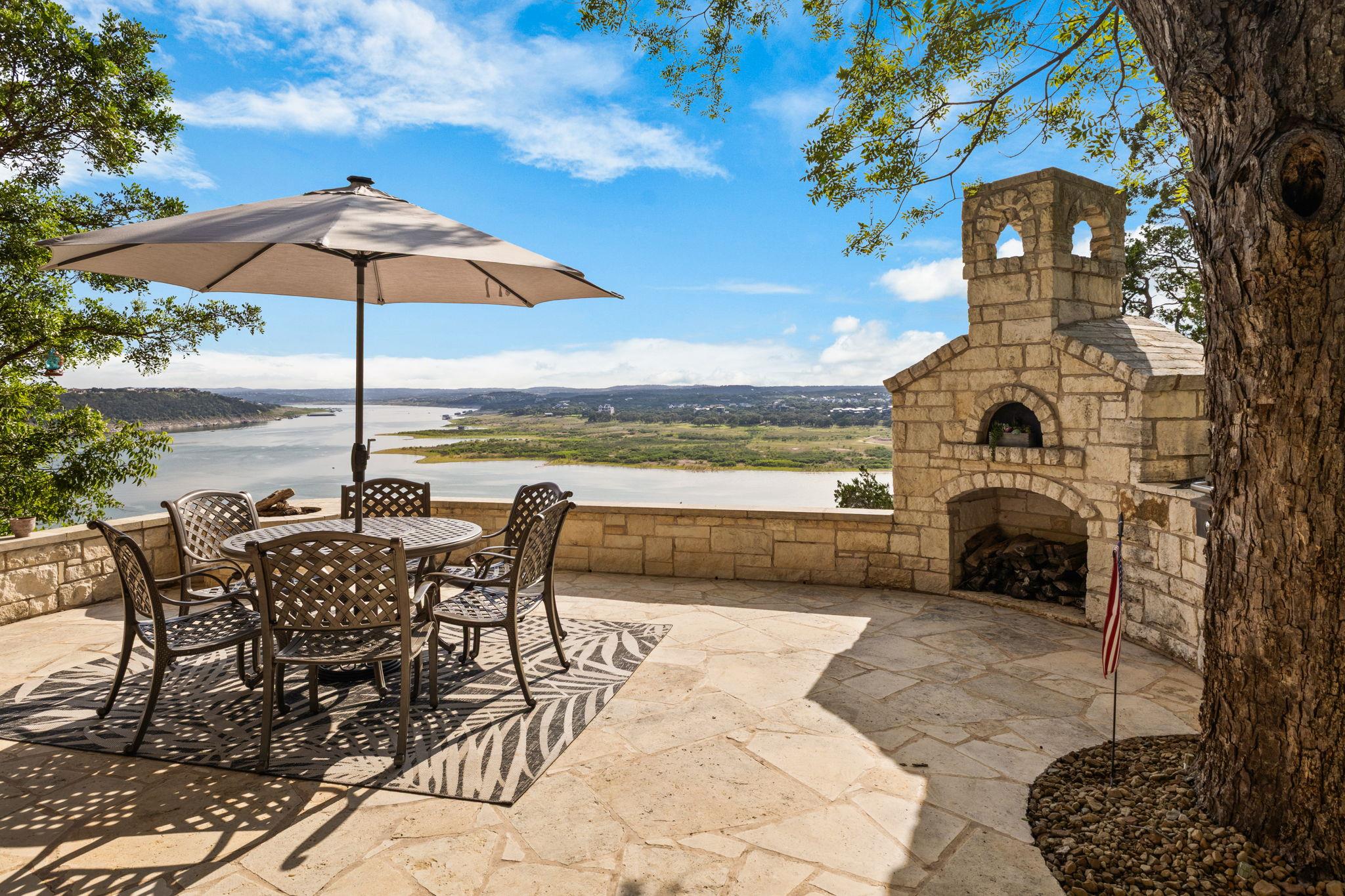 2804B Lohmans Ford Rd, Lago Vista, TX 78645