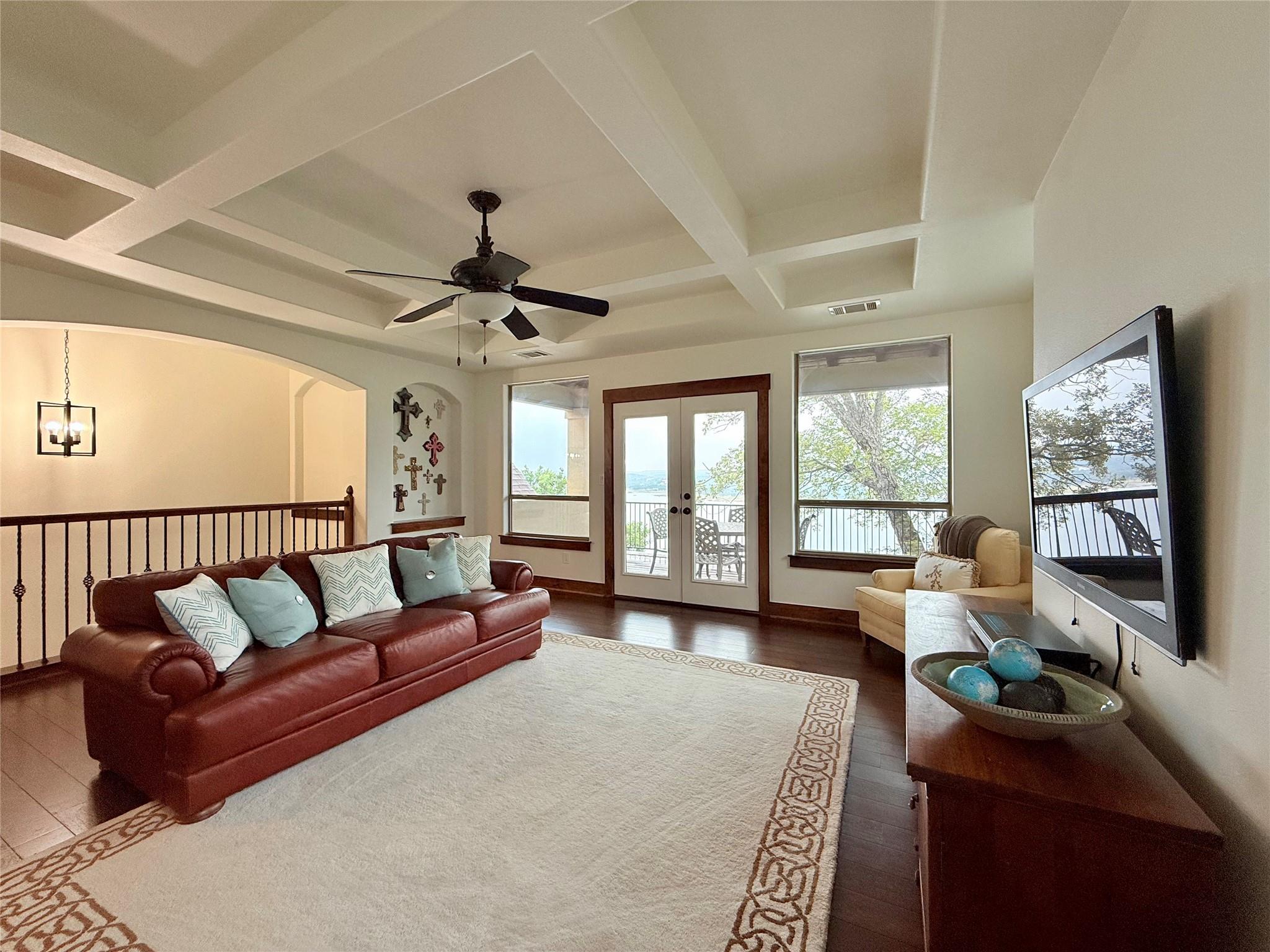 2804B Lohmans Ford Rd, Lago Vista, TX 78645