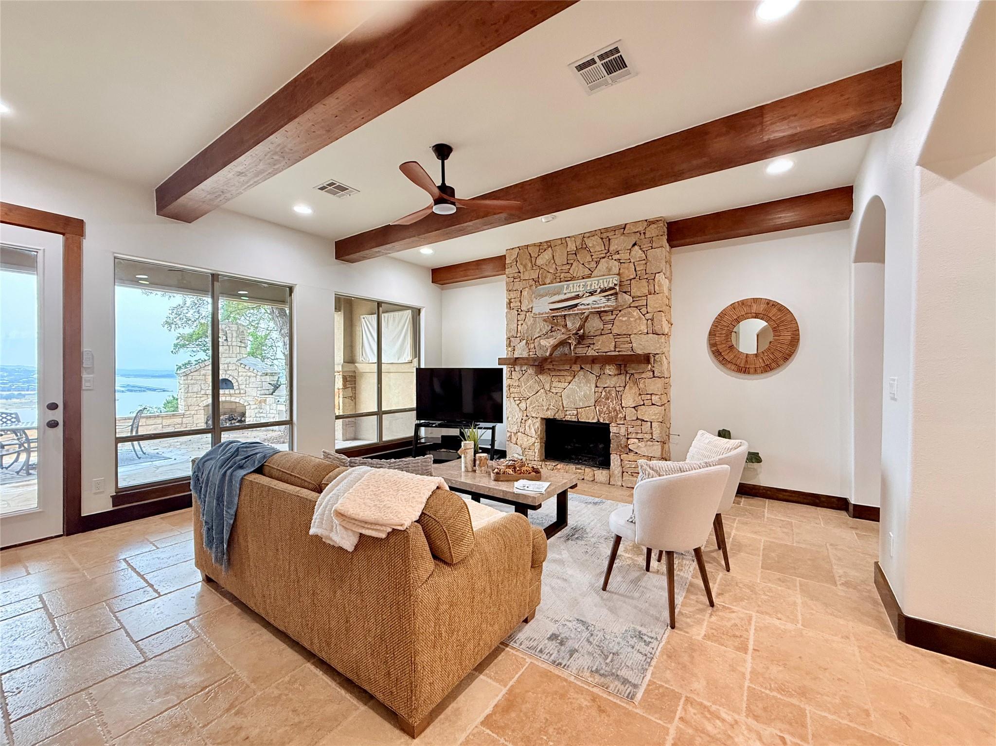 2804B Lohmans Ford Rd, Lago Vista, TX 78645