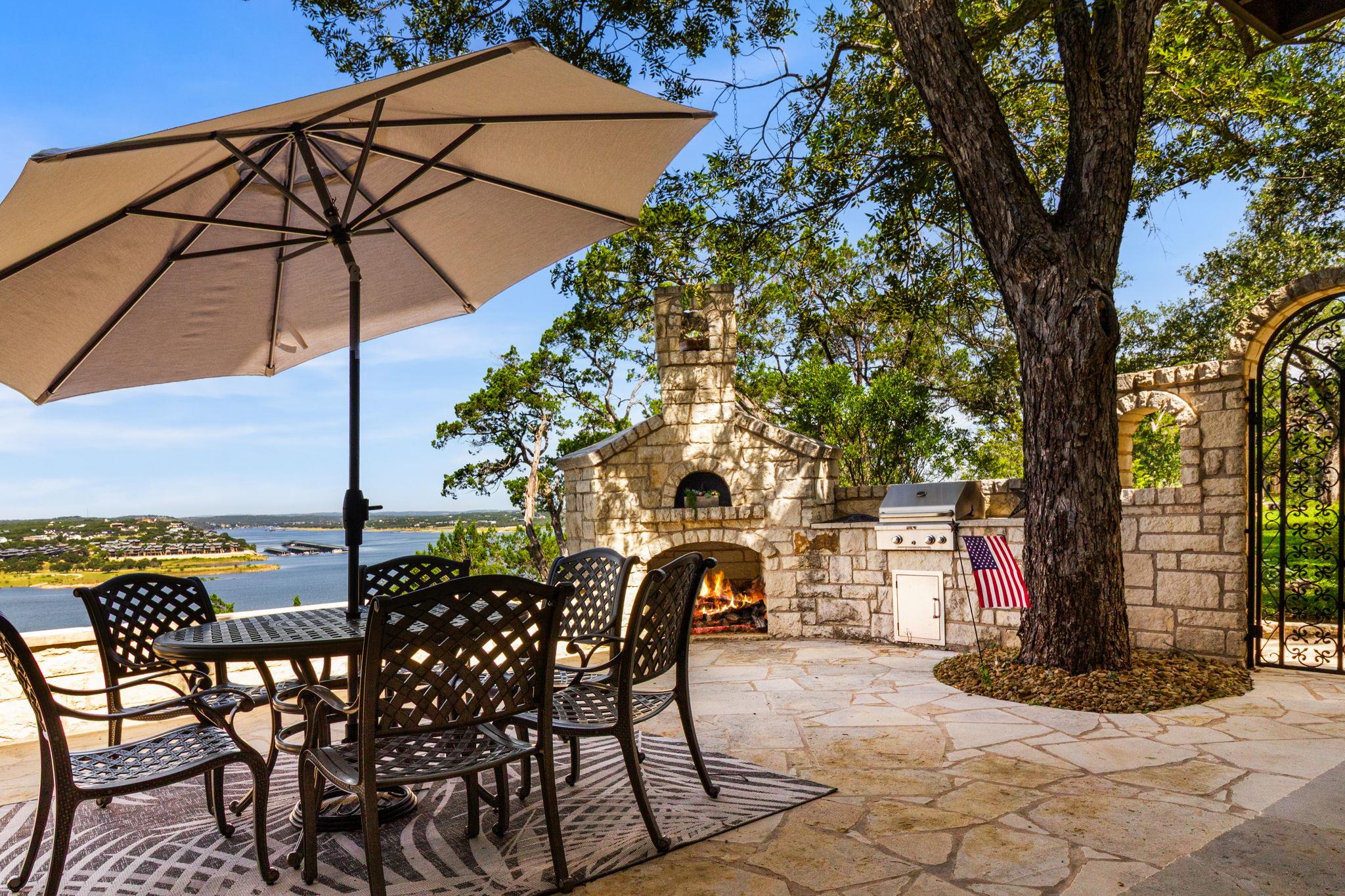 2804B Lohmans Ford Rd, Lago Vista, TX 78645