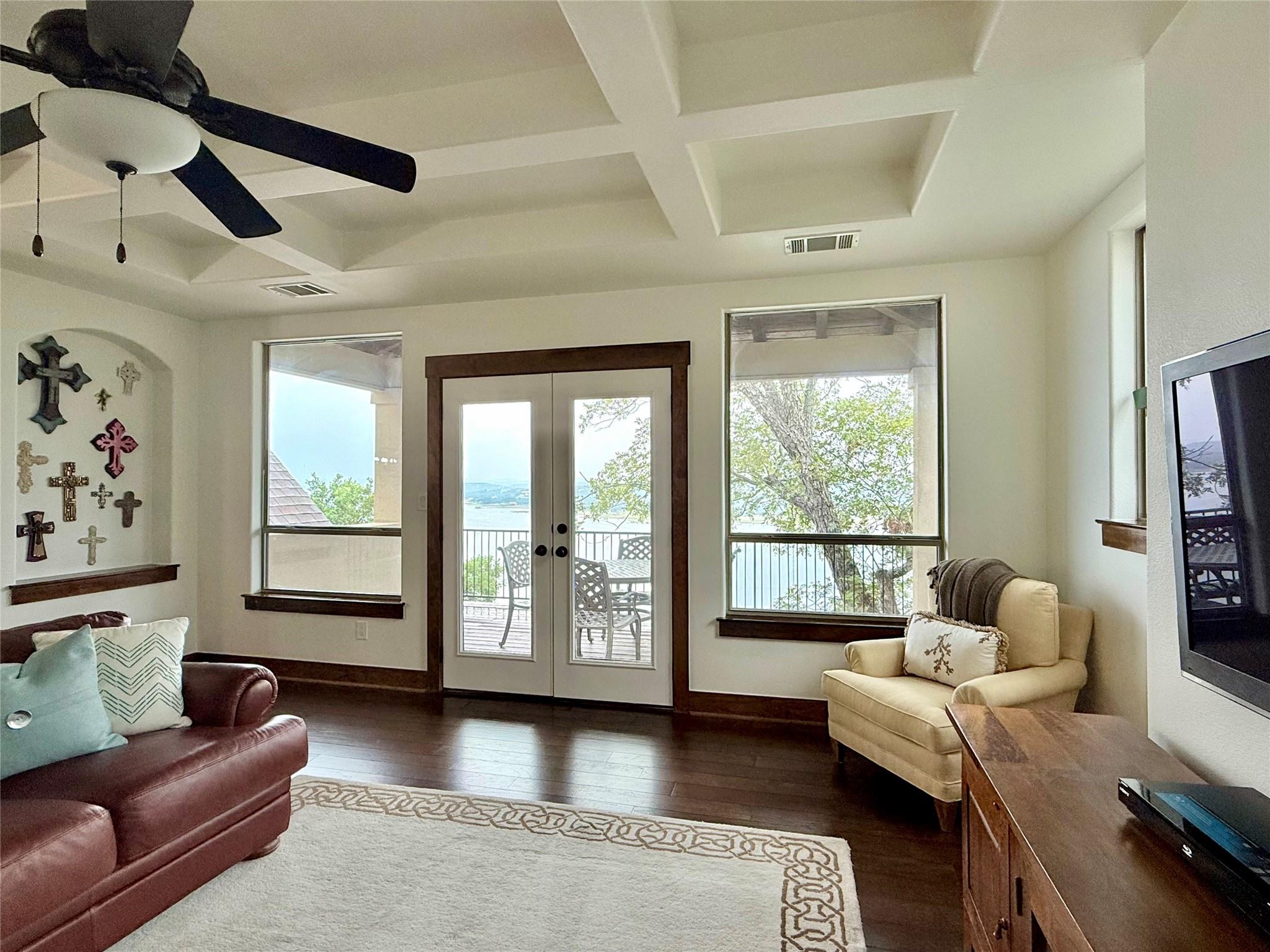 2804B Lohmans Ford Rd, Lago Vista, TX 78645