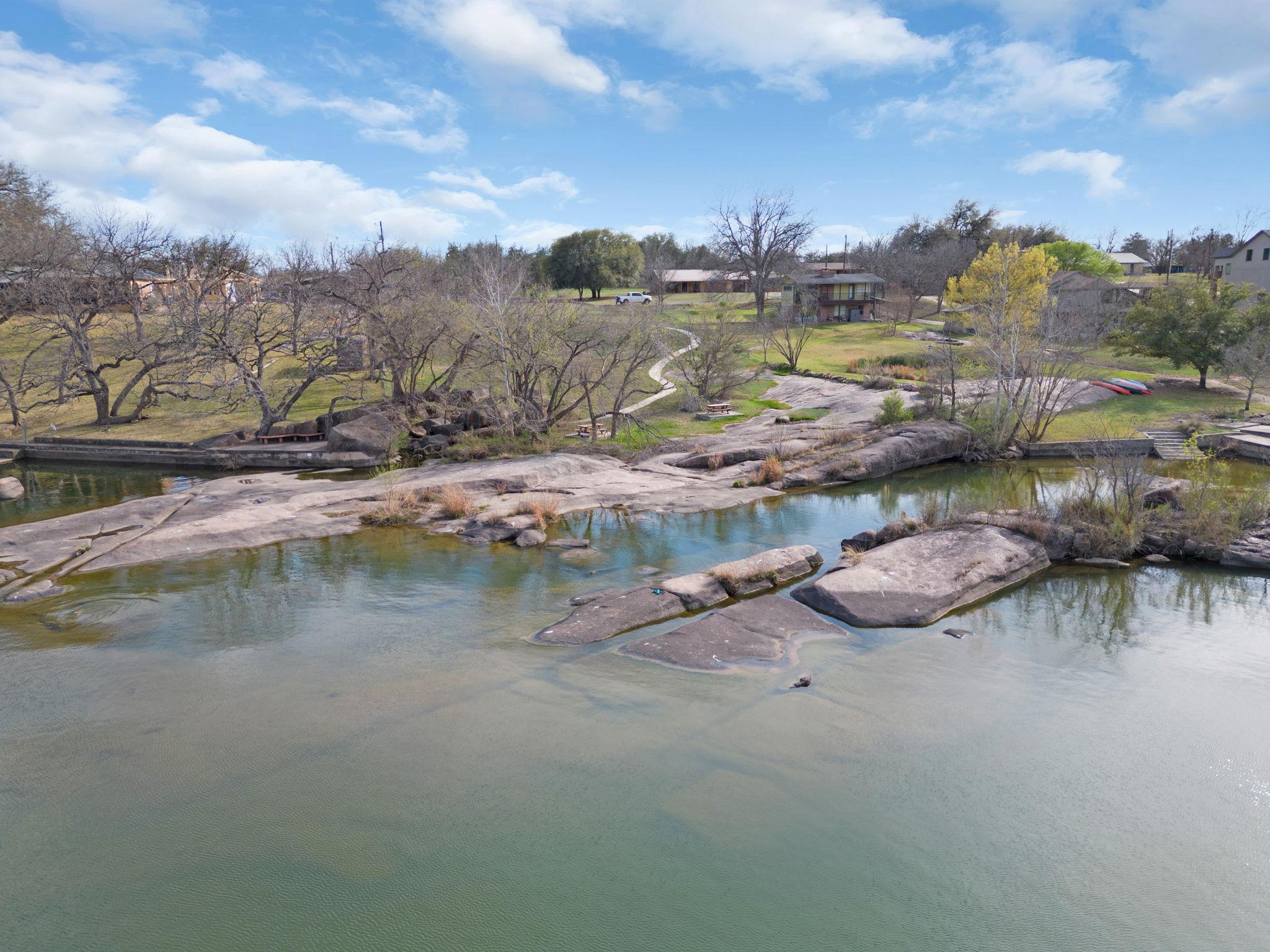 223 Timberline Dr, Burnet, TX 78611