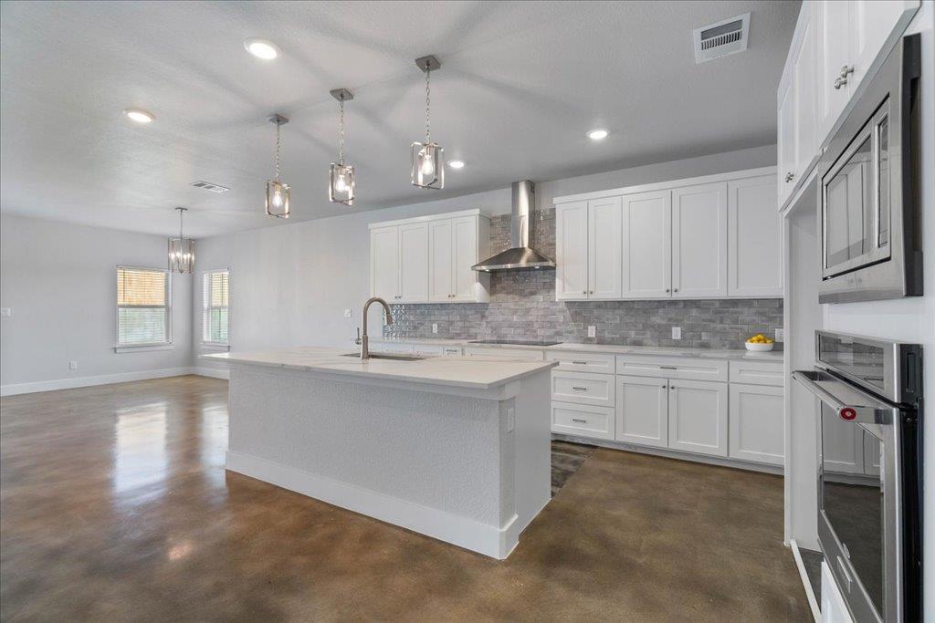 223 Timberline Dr, Burnet, TX 78611