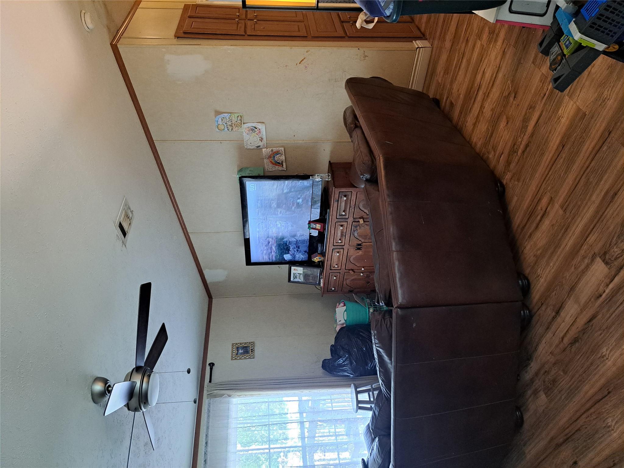 168 Maegan Ln, Cedar Creek, TX 78612