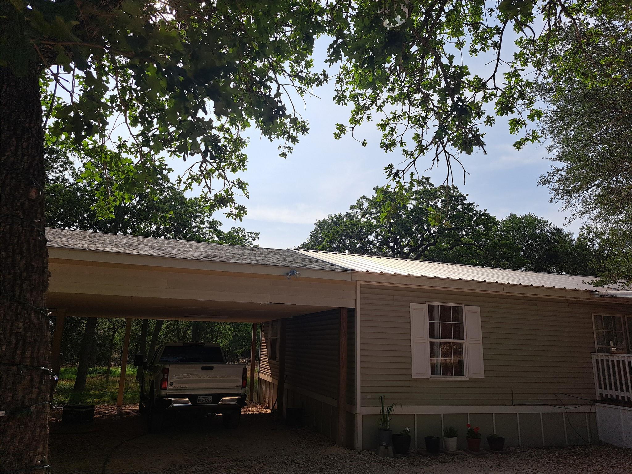 168 Maegan Ln, Cedar Creek, TX 78612